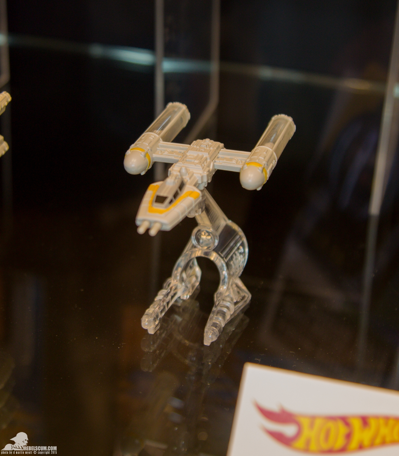 Star-Wars-Celebration-Anaheim-2015-Mattel-Hot-Wheels-038.jpg