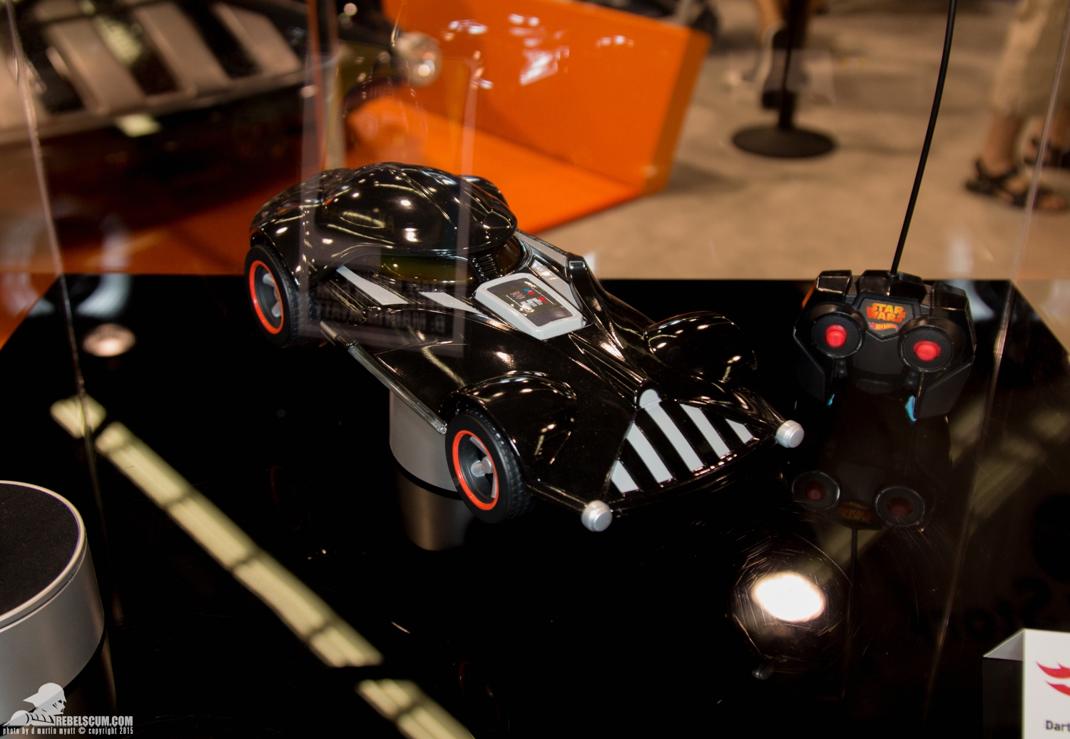 Star-Wars-Celebration-Anaheim-2015-Mattel-Hot-Wheels-053.jpg