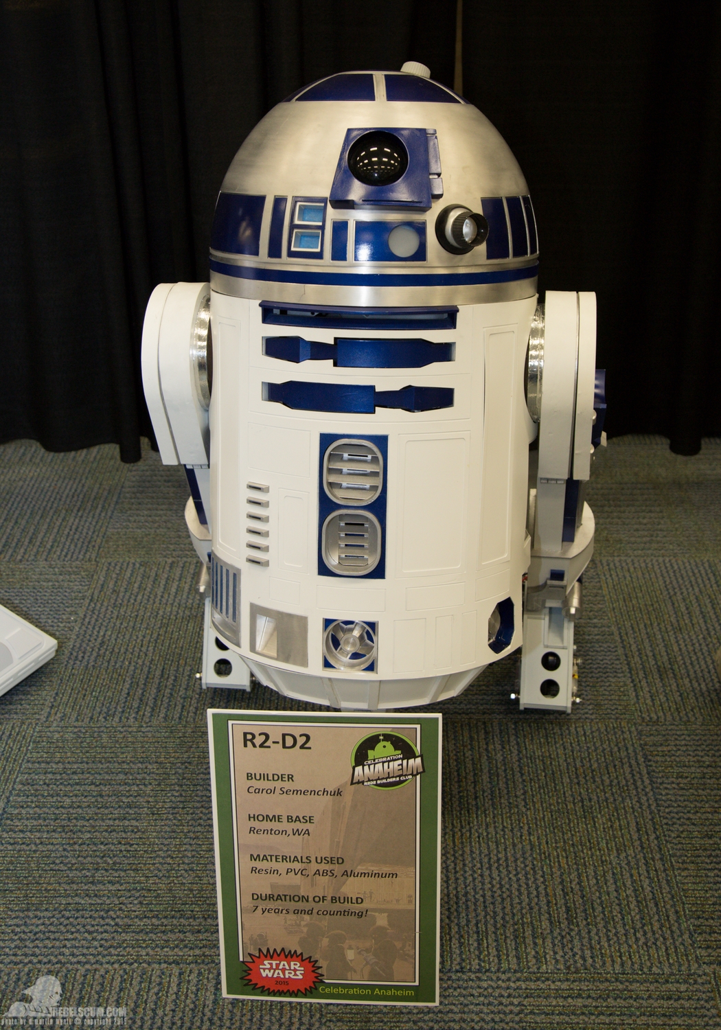 Star-Wars-Celebration-Anaheim-2015-R2-Builders-022.jpg