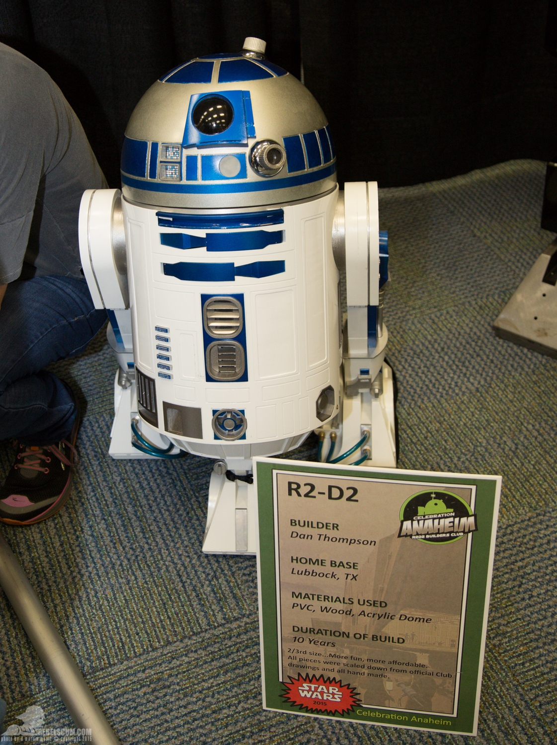 Star-Wars-Celebration-Anaheim-2015-R2-Builders-027.jpg