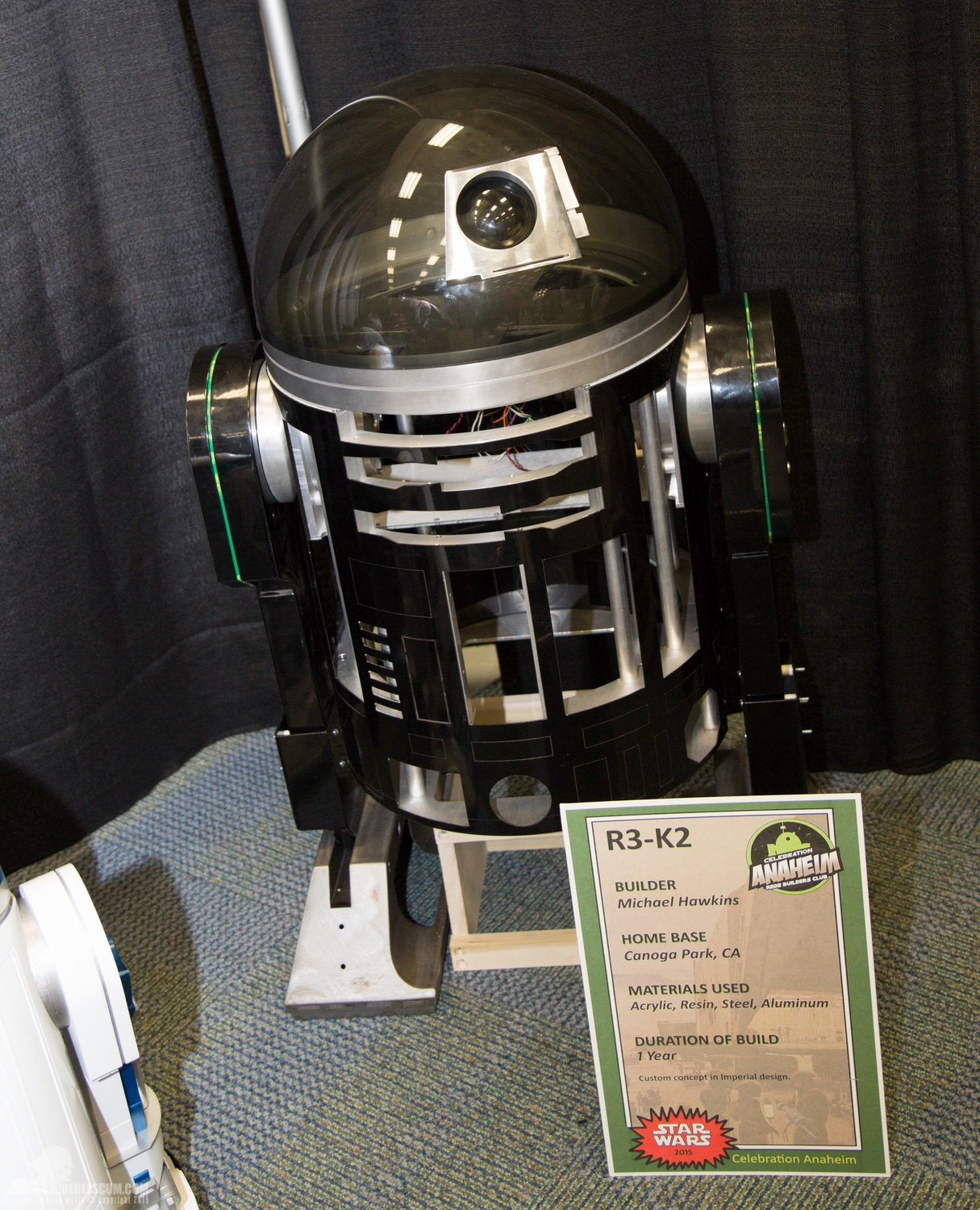 Star-Wars-Celebration-Anaheim-2015-R2-Builders-028.jpg