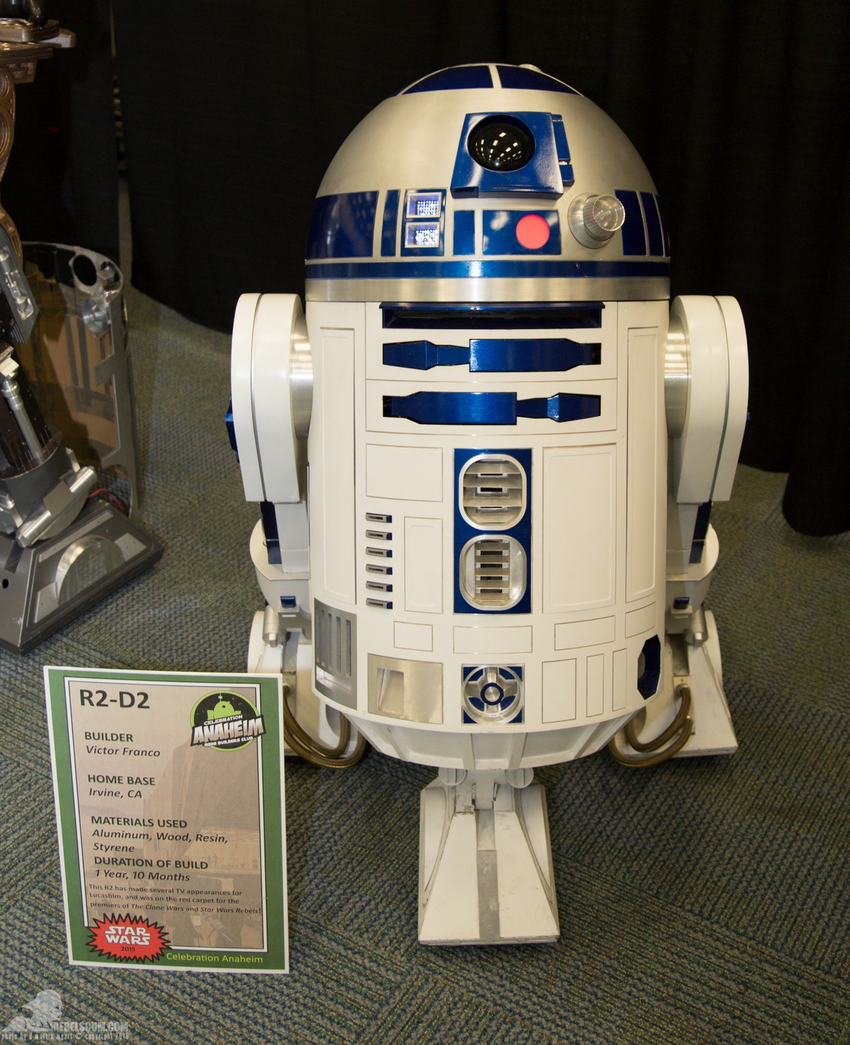 Star-Wars-Celebration-Anaheim-2015-R2-Builders-046.jpg