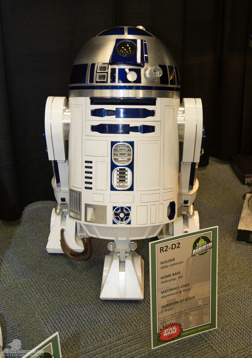 Star-Wars-Celebration-Anaheim-2015-R2-Builders-053.jpg