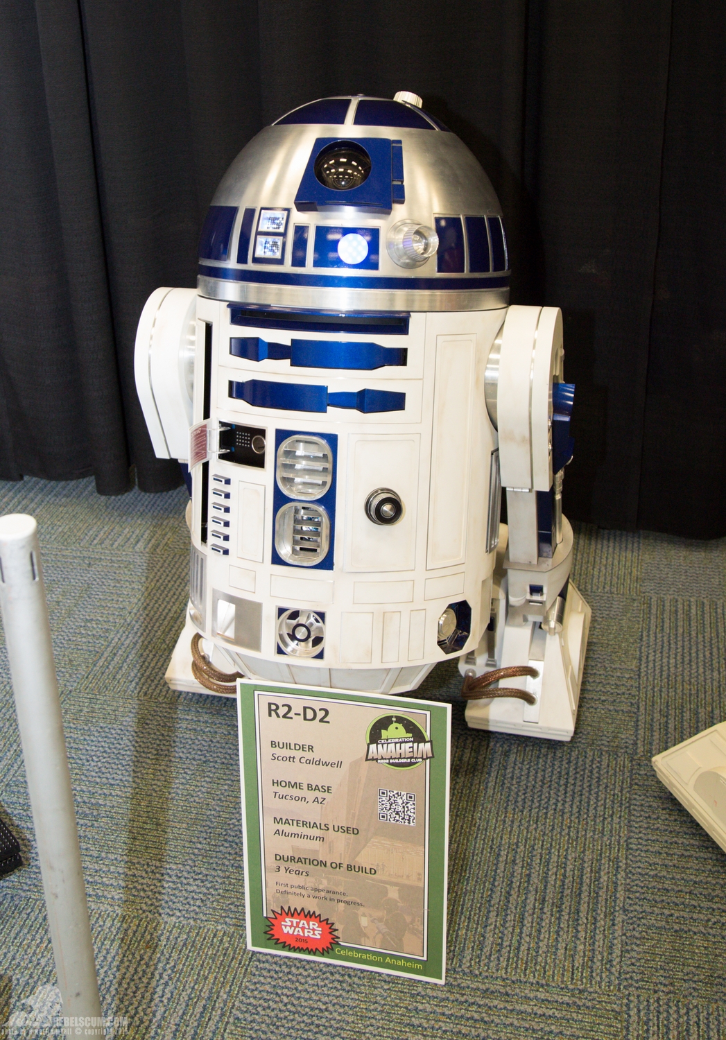 Star-Wars-Celebration-Anaheim-2015-R2-Builders-059.jpg