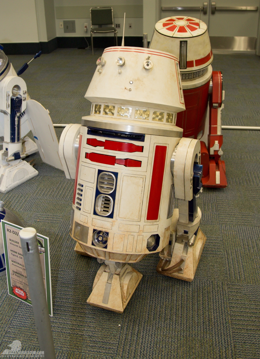Star-Wars-Celebration-Anaheim-2015-R2-Builders-068.jpg
