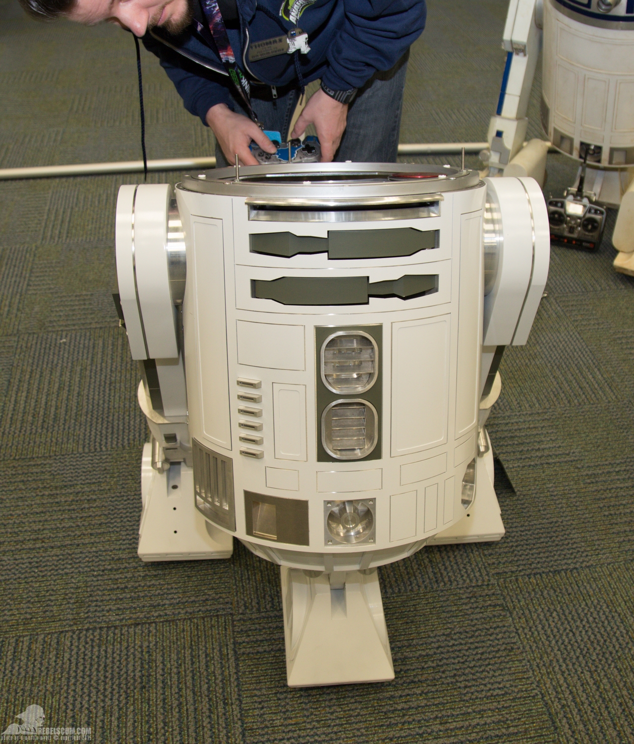 Star-Wars-Celebration-Anaheim-2015-R2-Builders-073.jpg