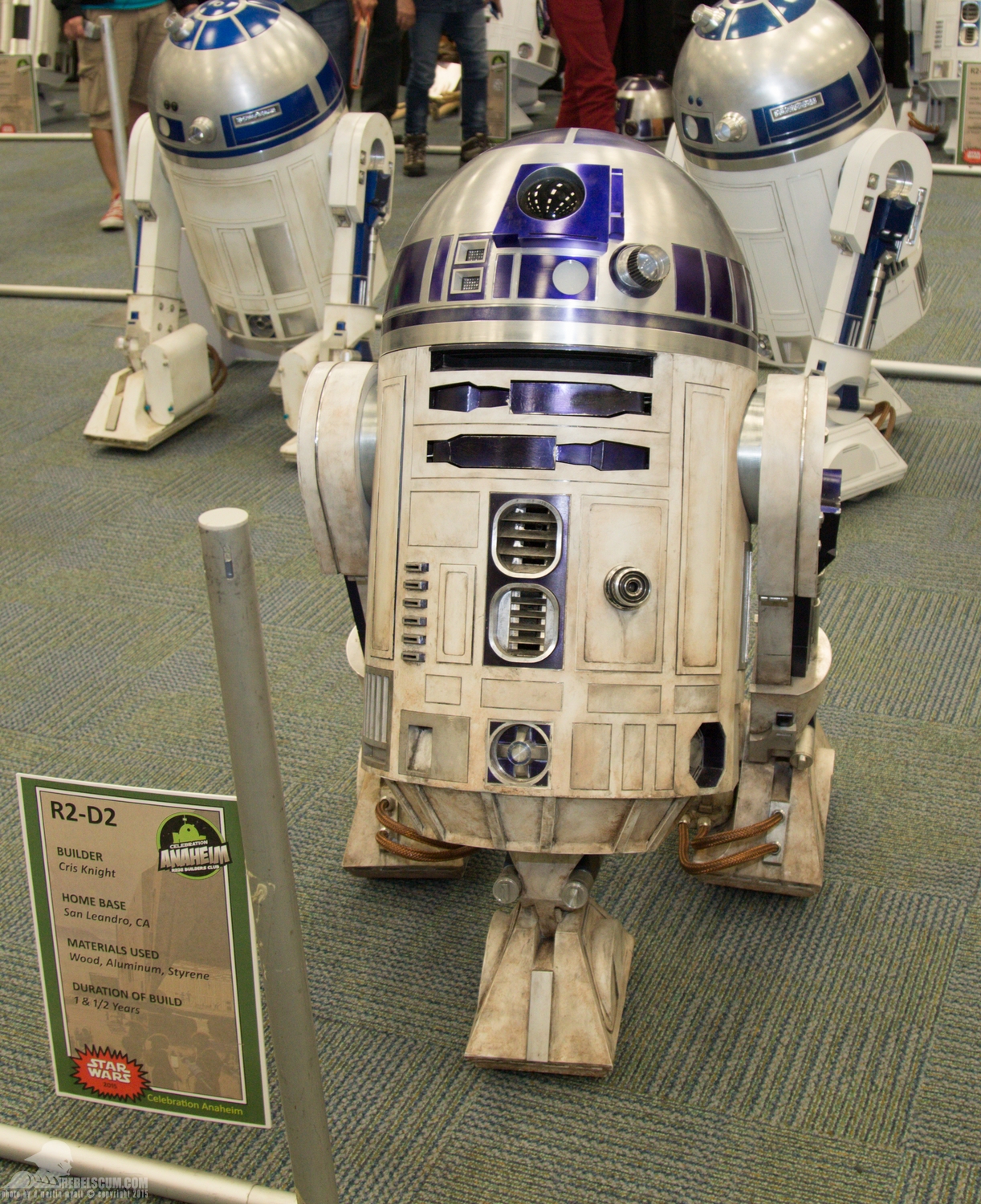 Star-Wars-Celebration-Anaheim-2015-R2-Builders-090.jpg
