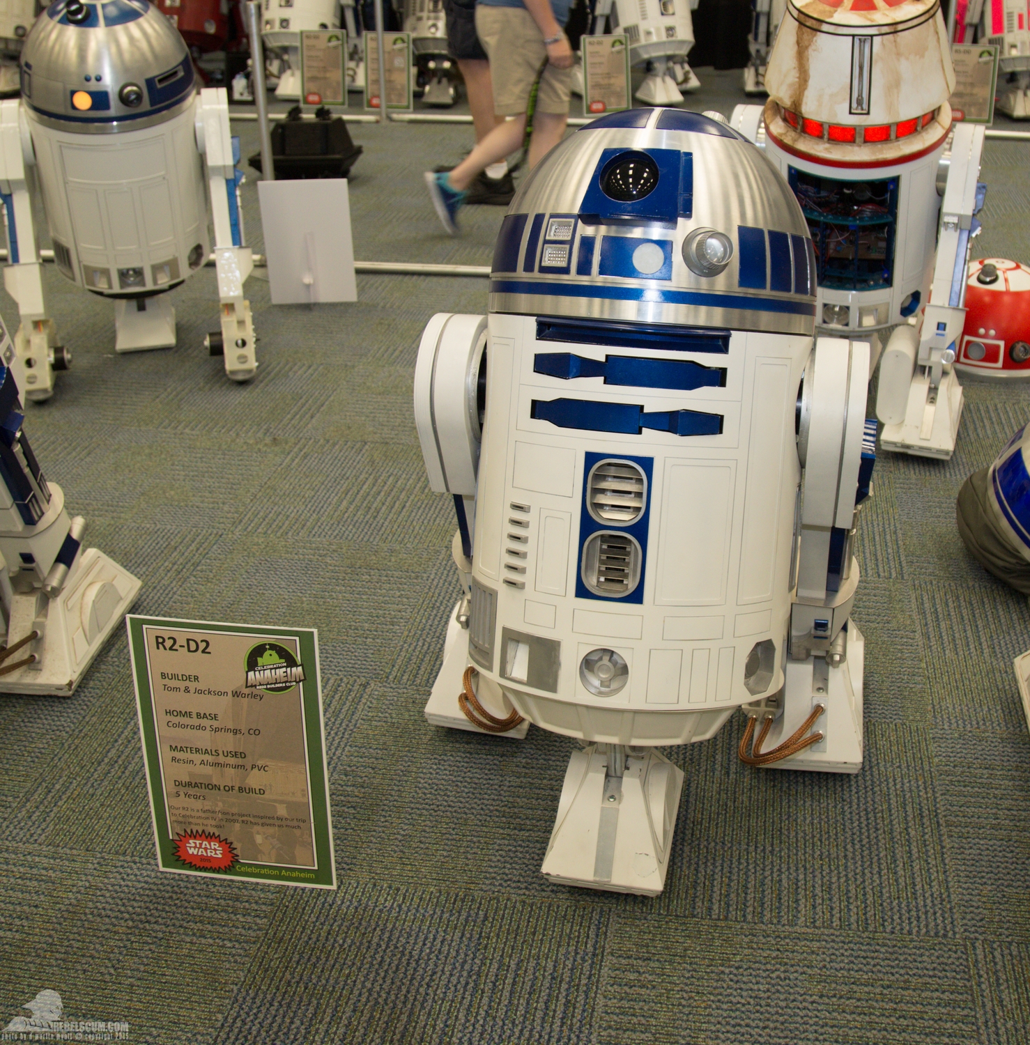 Star-Wars-Celebration-Anaheim-2015-R2-Builders-094.jpg
