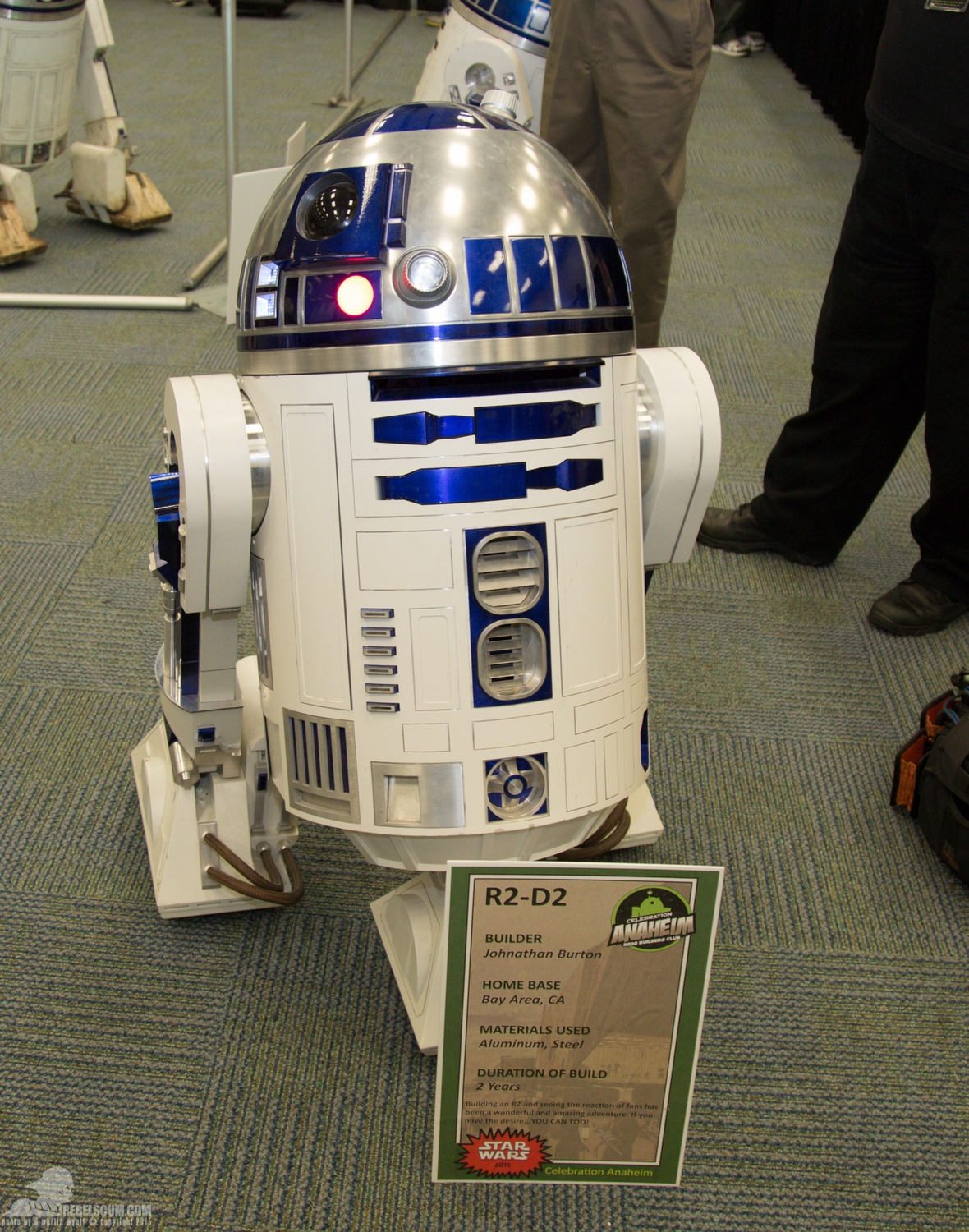 Star-Wars-Celebration-Anaheim-2015-R2-Builders-106.jpg