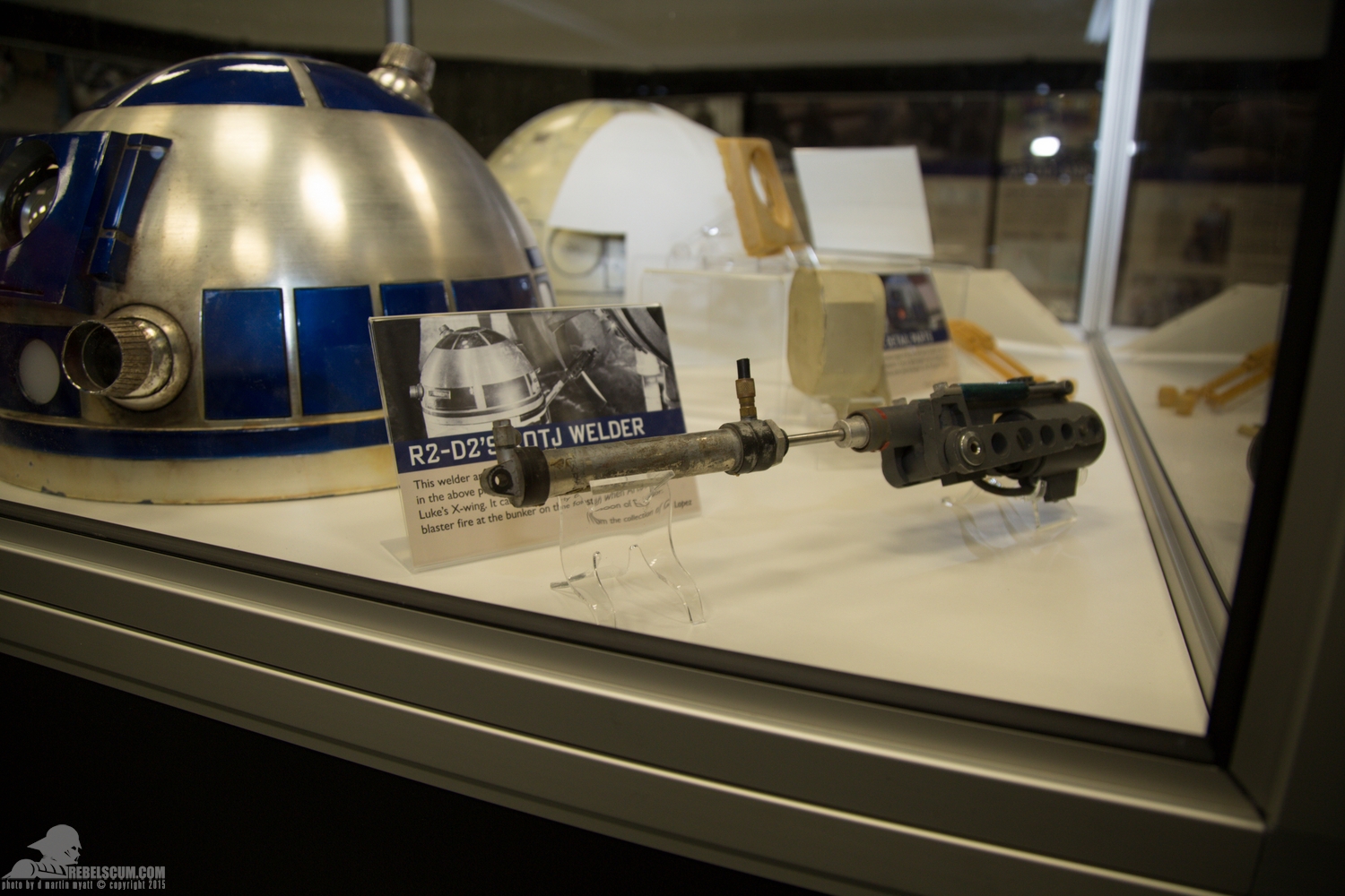 Star-Wars-Celebration-Anaheim-2015-R2-Builders-137.jpg