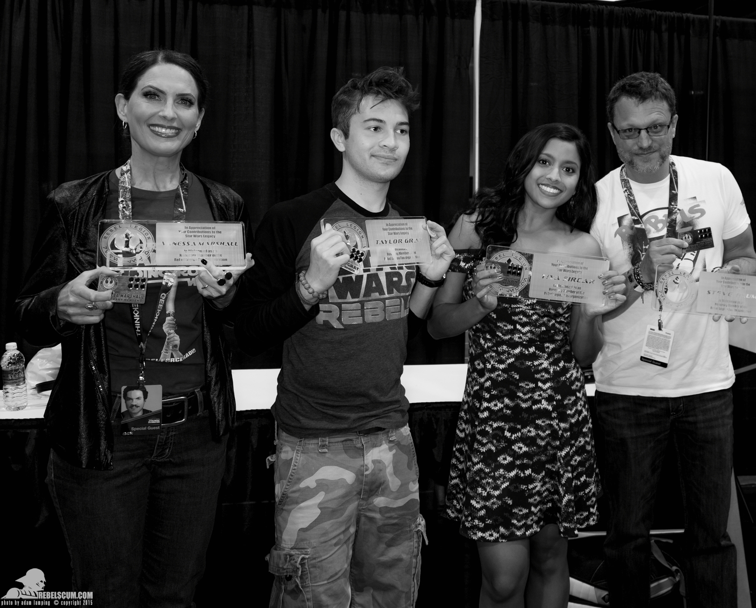 Star-Wars-Celebration-Anaheim-2015-Rebels-Cast-Recognized-014.jpg