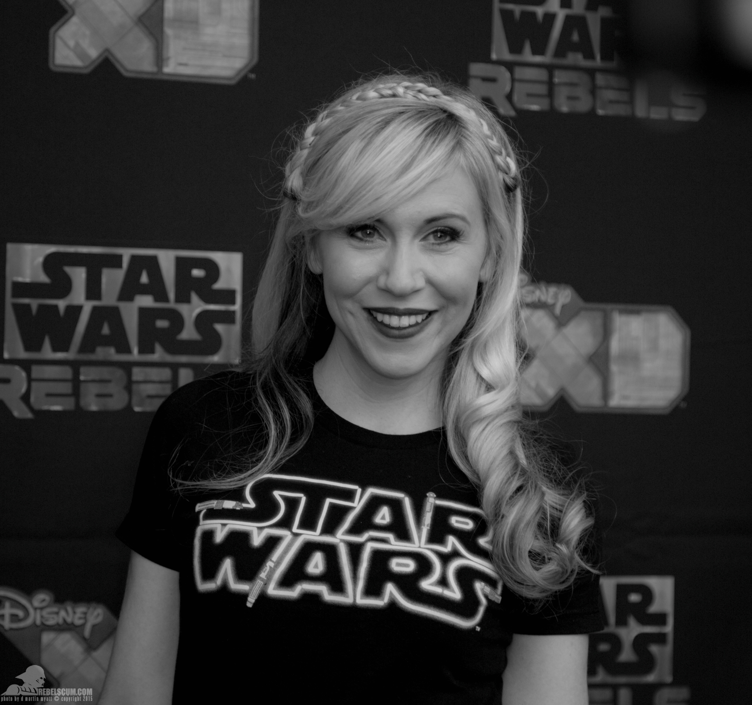 Star-Wars-Celebration-Anaheim-2015-Rebels-Red-Carpet-004.jpg