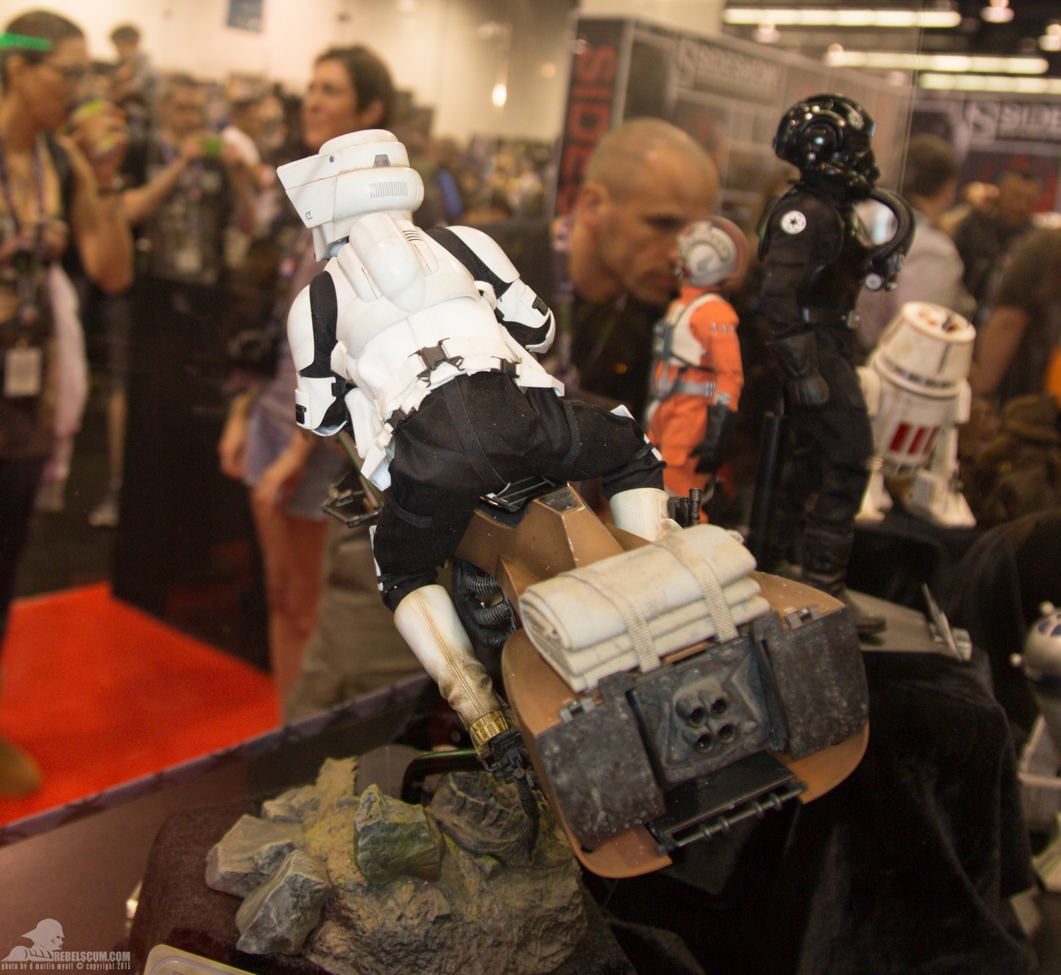 Star-Wars-Celebration-Anaheim-2015-Sideshow-Collectibles-045.jpg