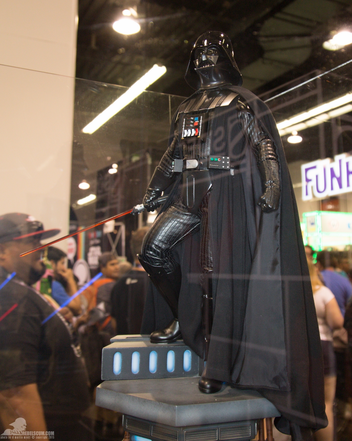 Star-Wars-Celebration-Anaheim-2015-Sideshow-Collectibles-069.jpg