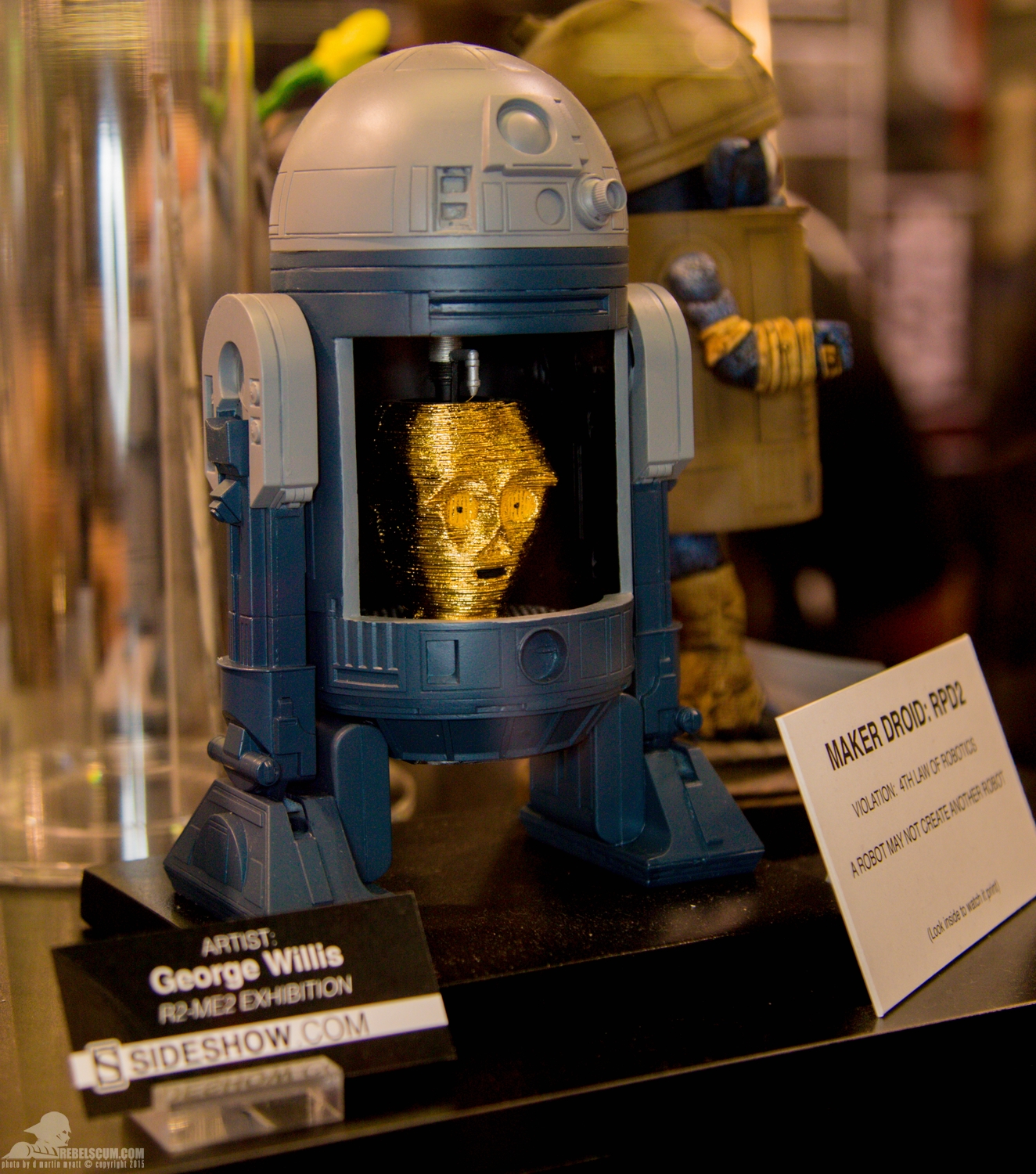 Star-Wars-Celebration-Anaheim-2015-Sideshow-R2-Me2-Exhibit-004.jpg