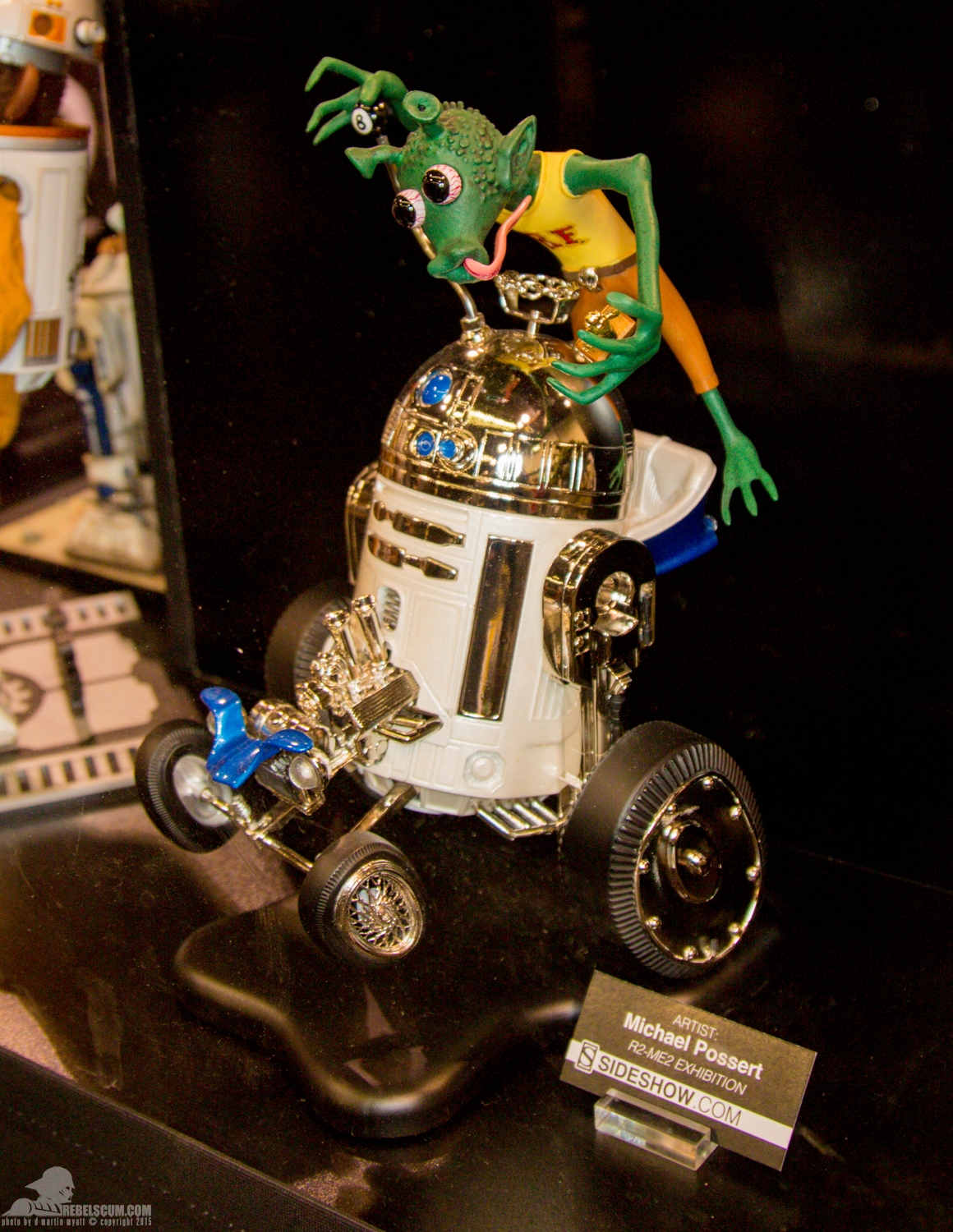 Star-Wars-Celebration-Anaheim-2015-Sideshow-R2-Me2-Exhibit-043.jpg