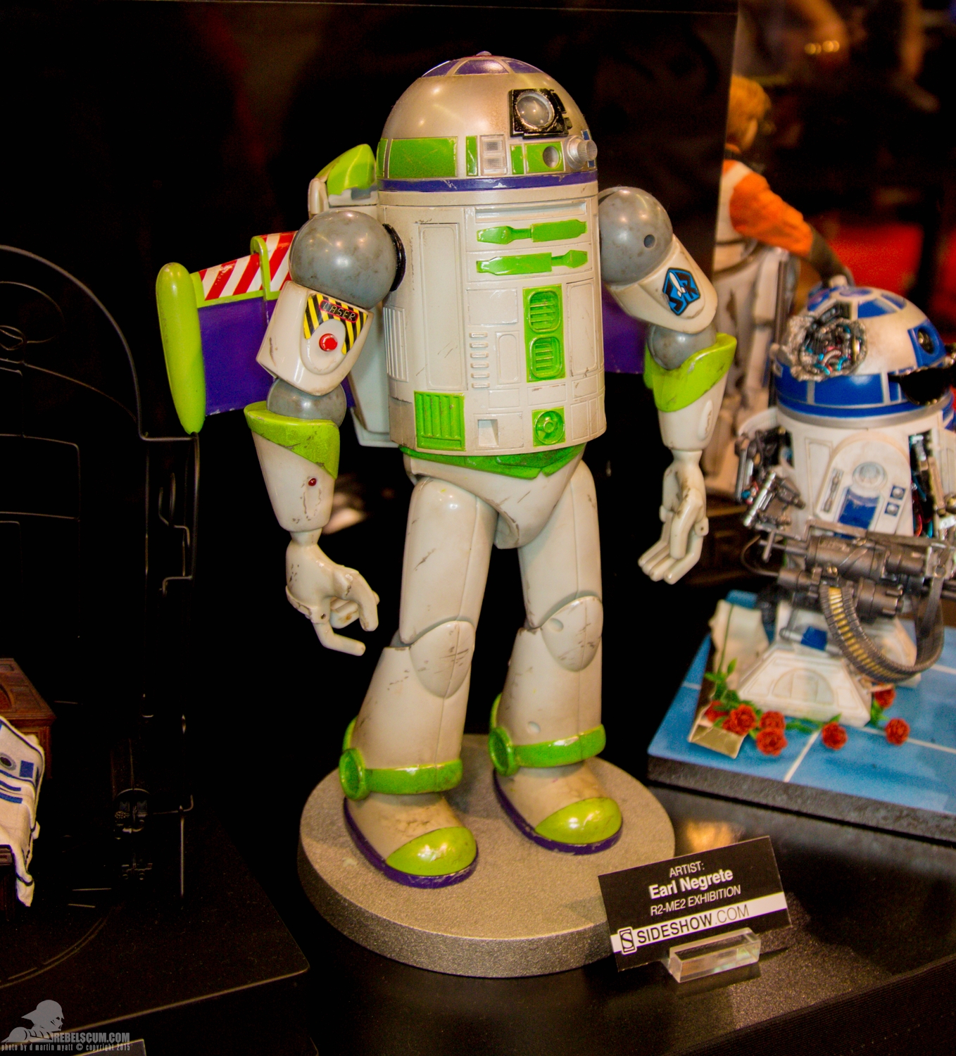 Star-Wars-Celebration-Anaheim-2015-Sideshow-R2-Me2-Exhibit-046.jpg