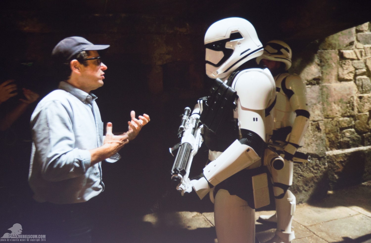 Star-Wars-Celebration-Anaheim-2015-The-Force-Awakens-Trailer-025.jpg