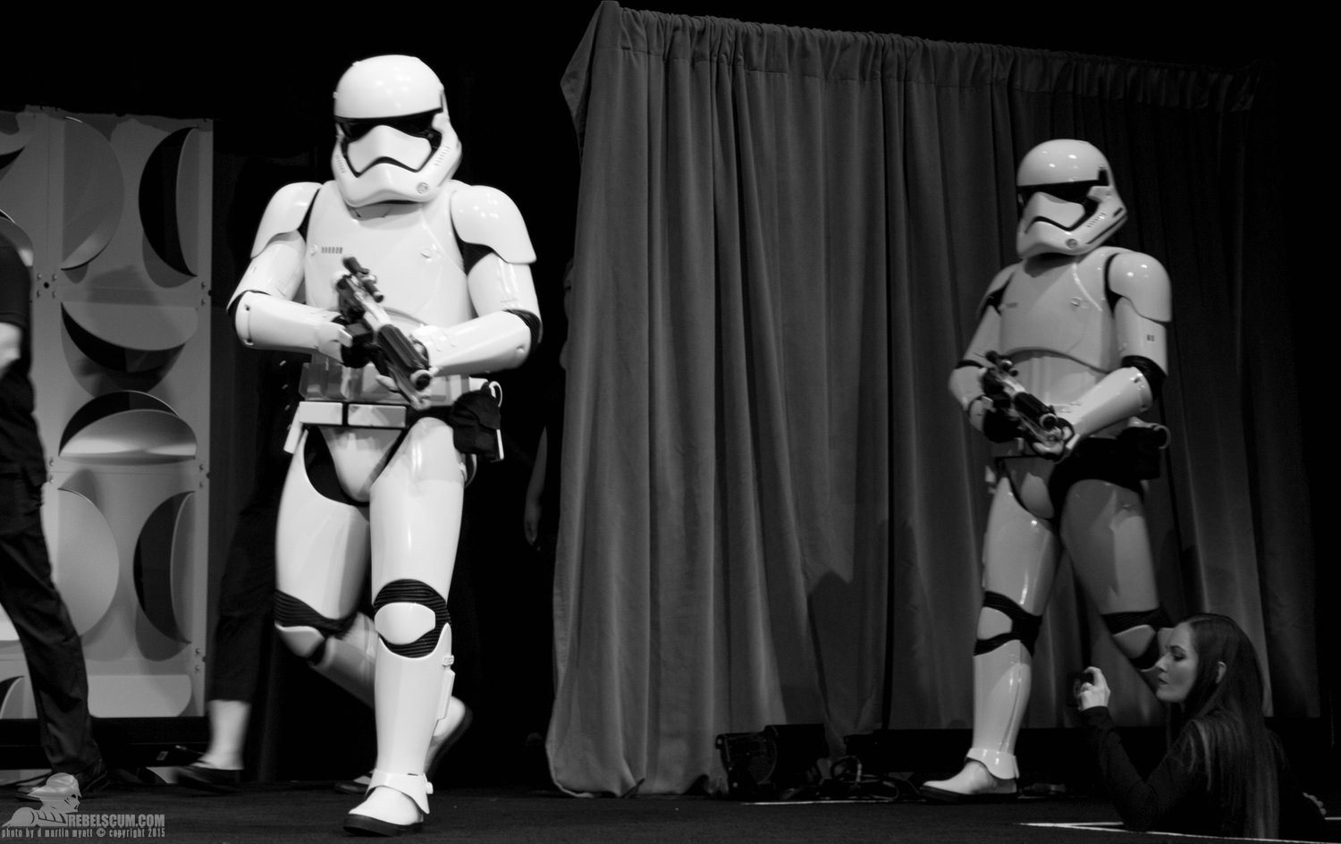 Star-Wars-Celebration-Anaheim-2015-The-Force-Awakens-Trailer-079.jpg