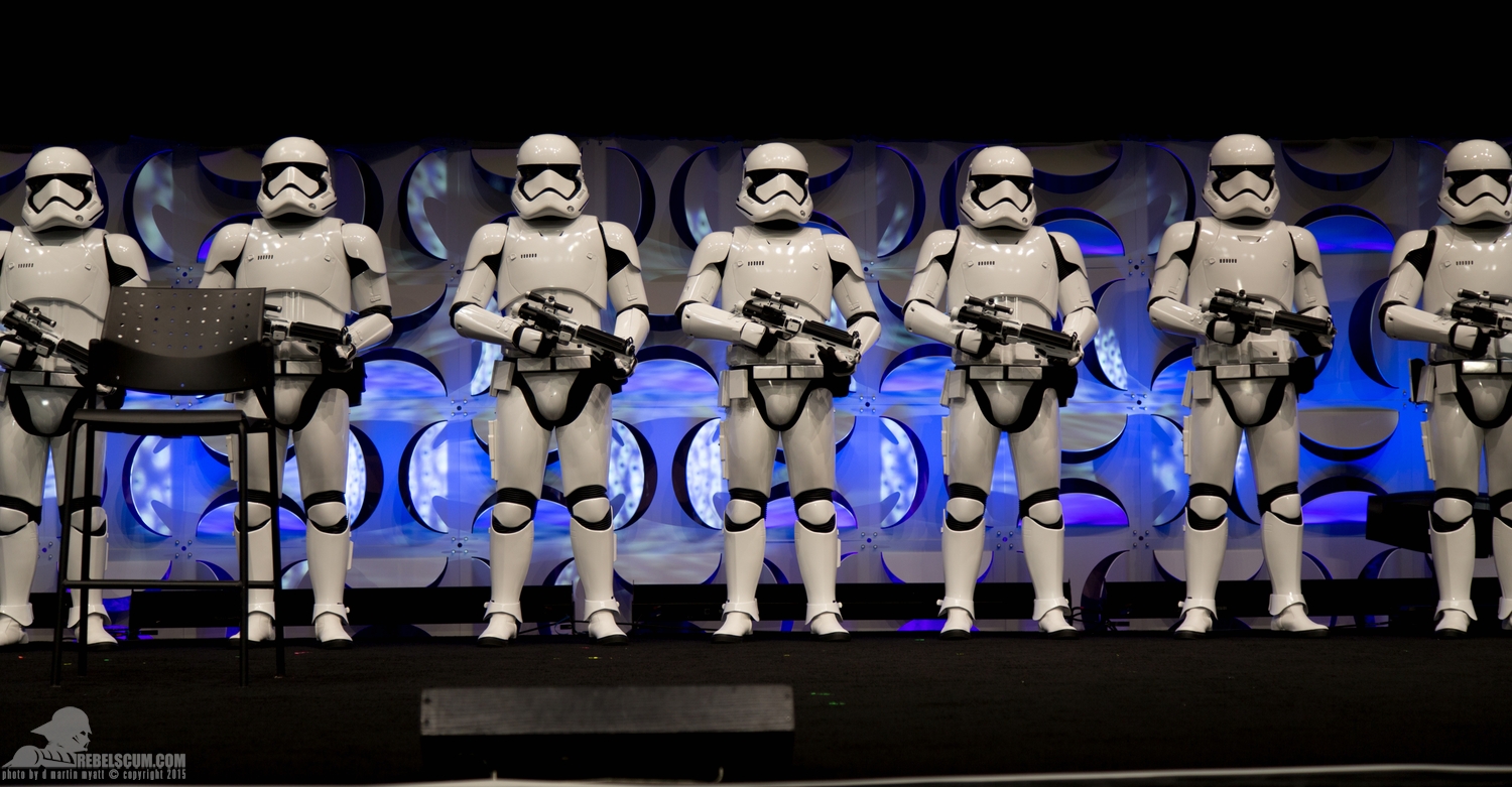 Star-Wars-Celebration-Anaheim-2015-The-Force-Awakens-Trailer-084.jpg