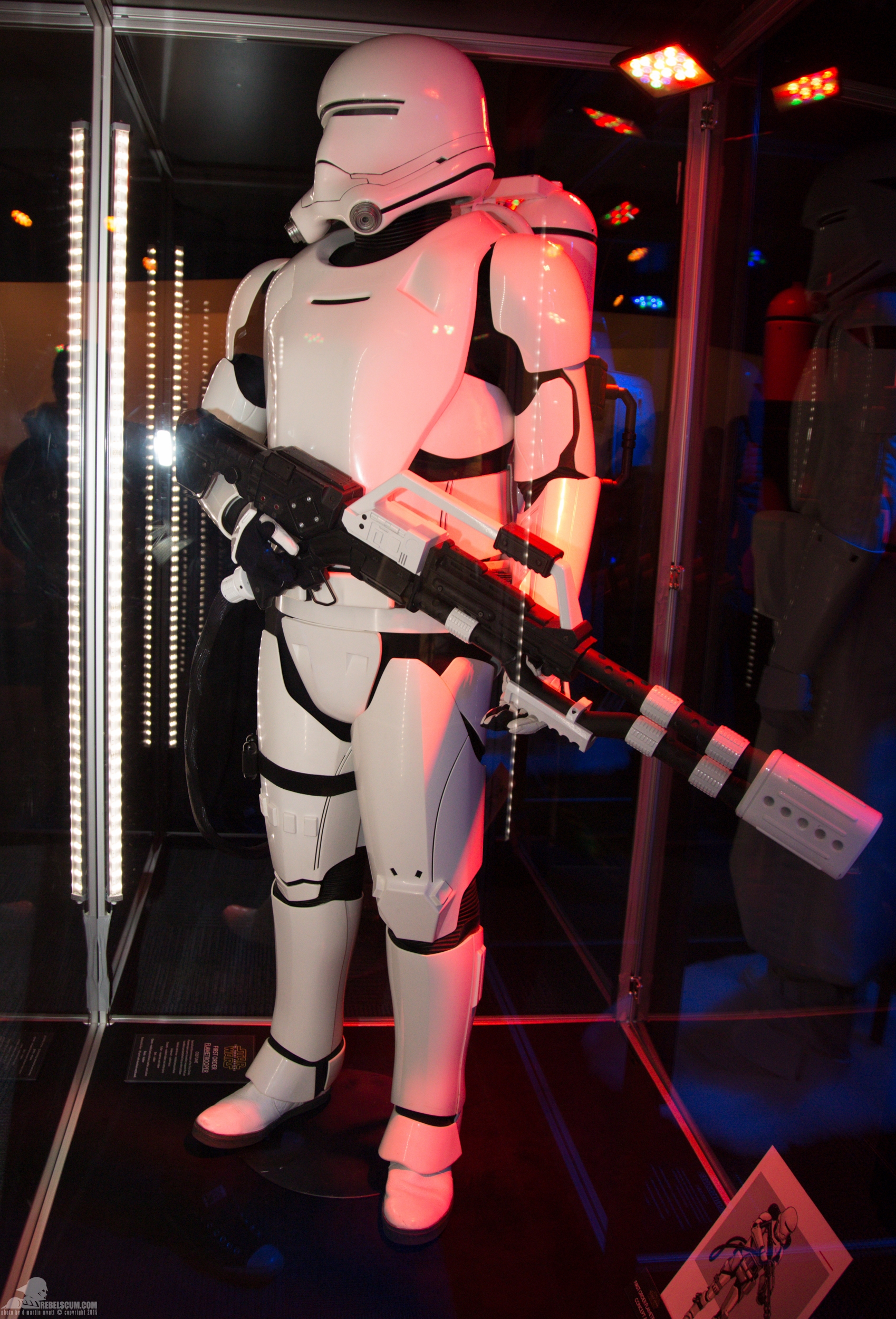 Star-Wars-Celebration-Anaheim-2015-The-Force-Awakens-084.jpg