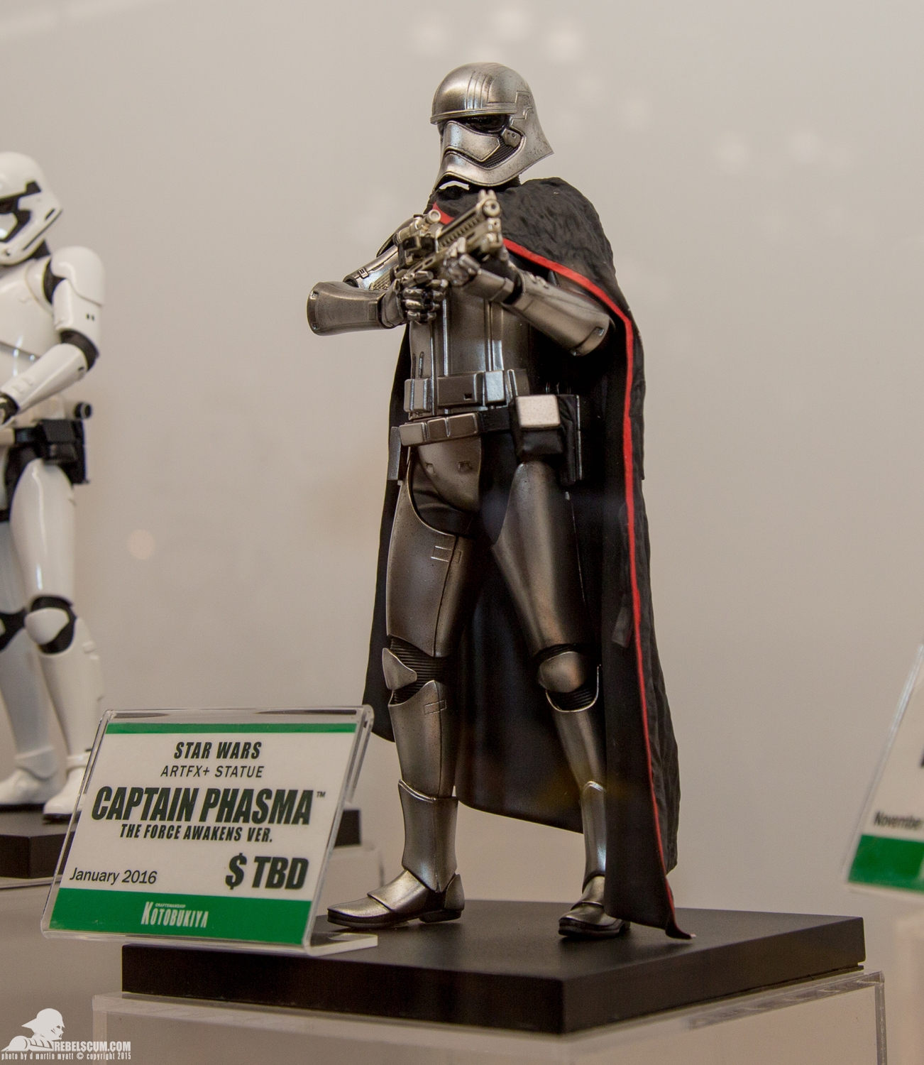 NYCC-2015-Kotobukiya-Star-Wars-The-Force-Awakens-003.jpg