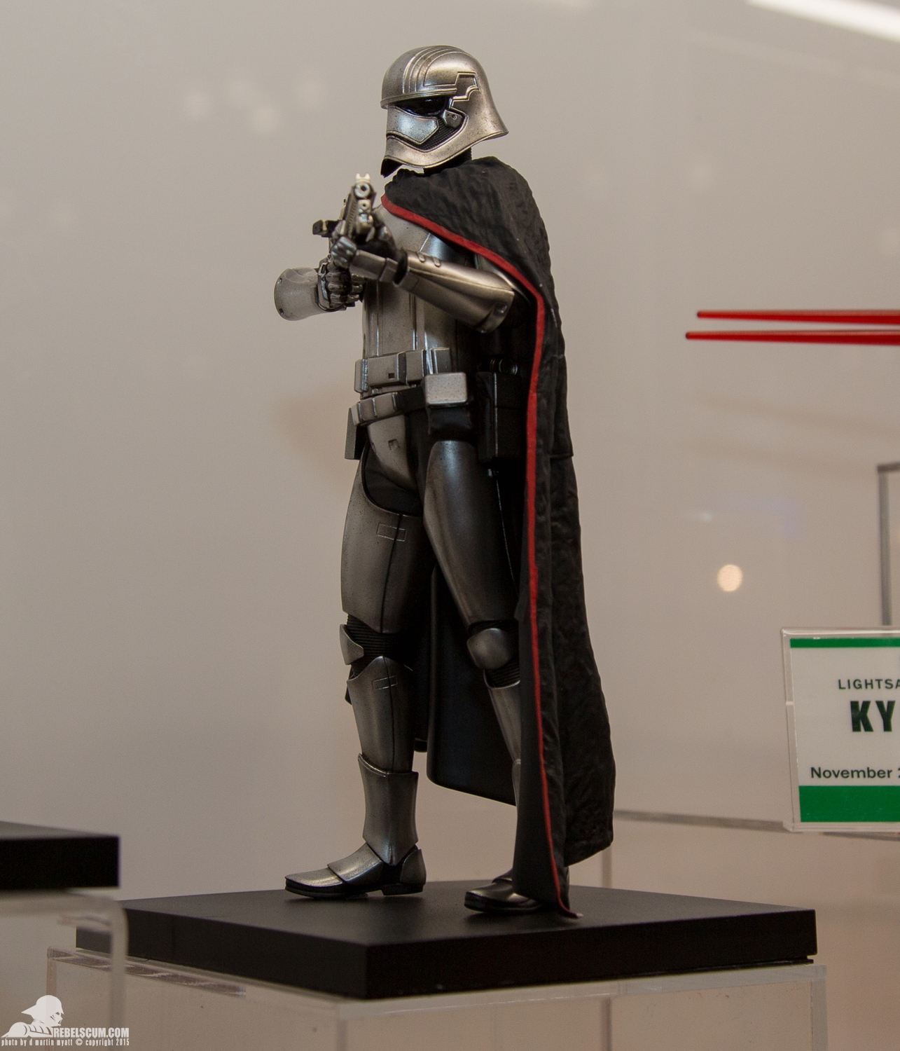 NYCC-2015-Kotobukiya-Star-Wars-The-Force-Awakens-005.jpg