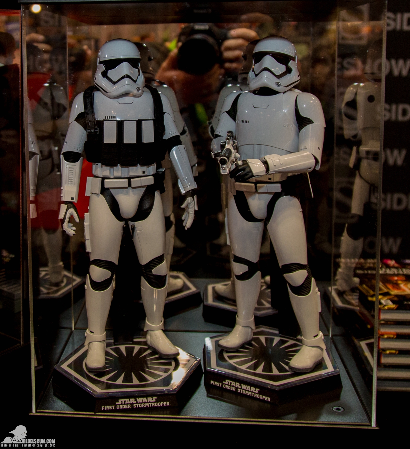 NYCC-2015-Kotobukiya-Star-Wars-The-Force-Awakens-009.jpg