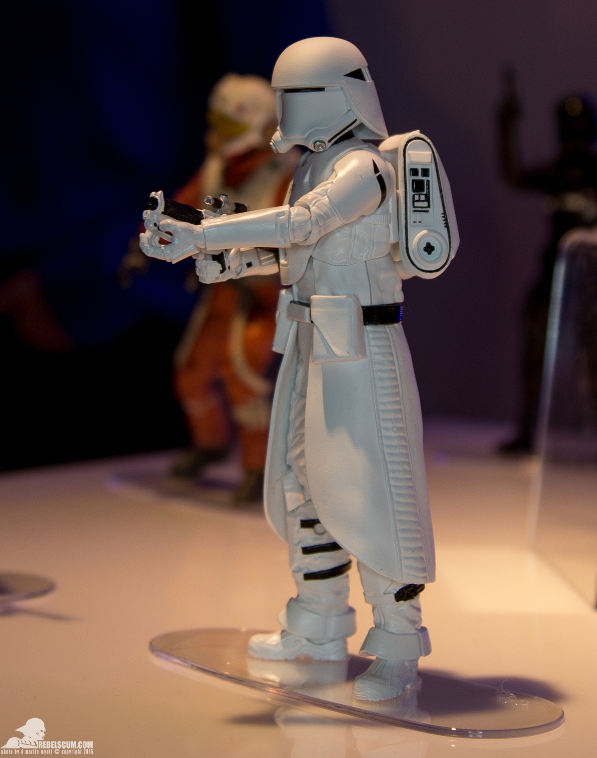 NYCC-2015-The-Force-Awakens-6-Inch-Black-Series-Hasbro-008.jpg