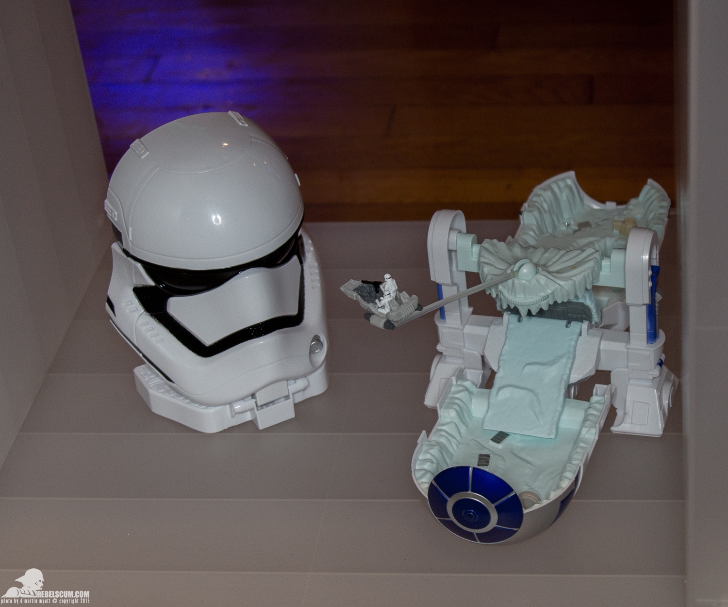 NYCC-2015-The-Force-Awakens-Hasbro-Twas-The-Night-030.jpg