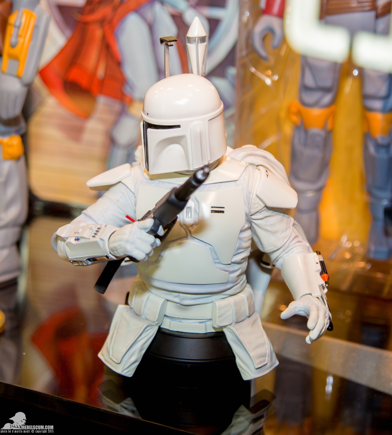 Gentle-Giant-Booth-2015-San-Diego-Comic-Con-SDCC-046.jpg