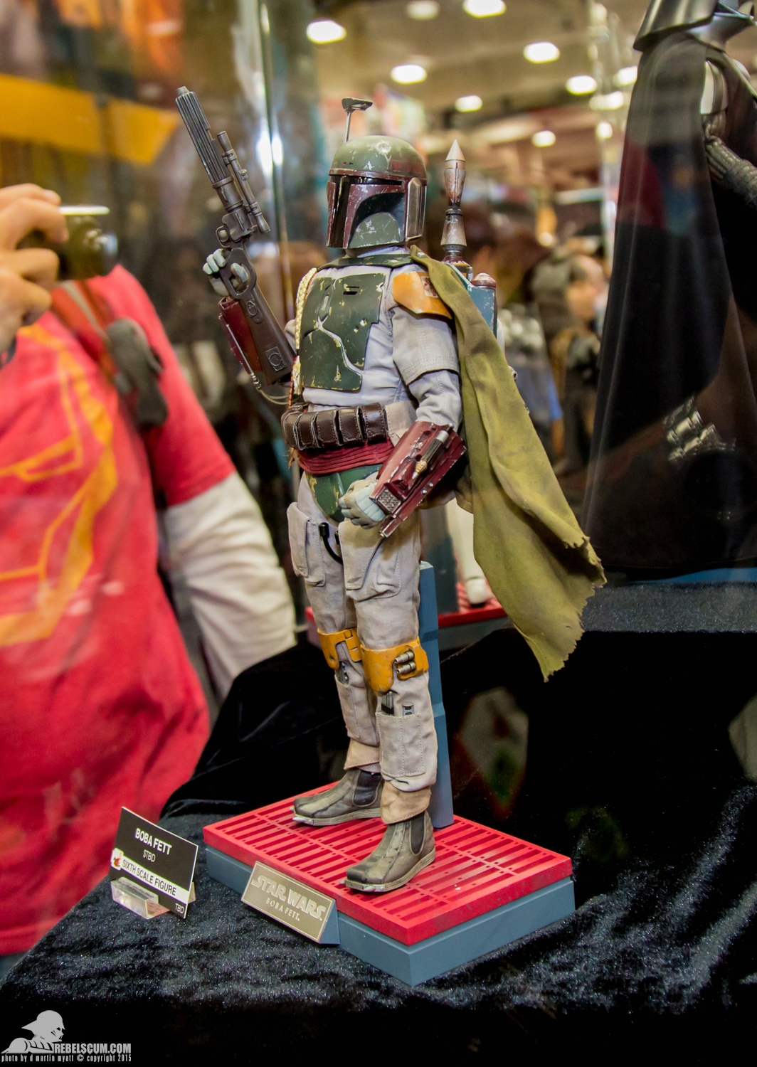 Hot-Toys-Display-2015-San-Diego-Comic-Con-SDCC-002.jpg