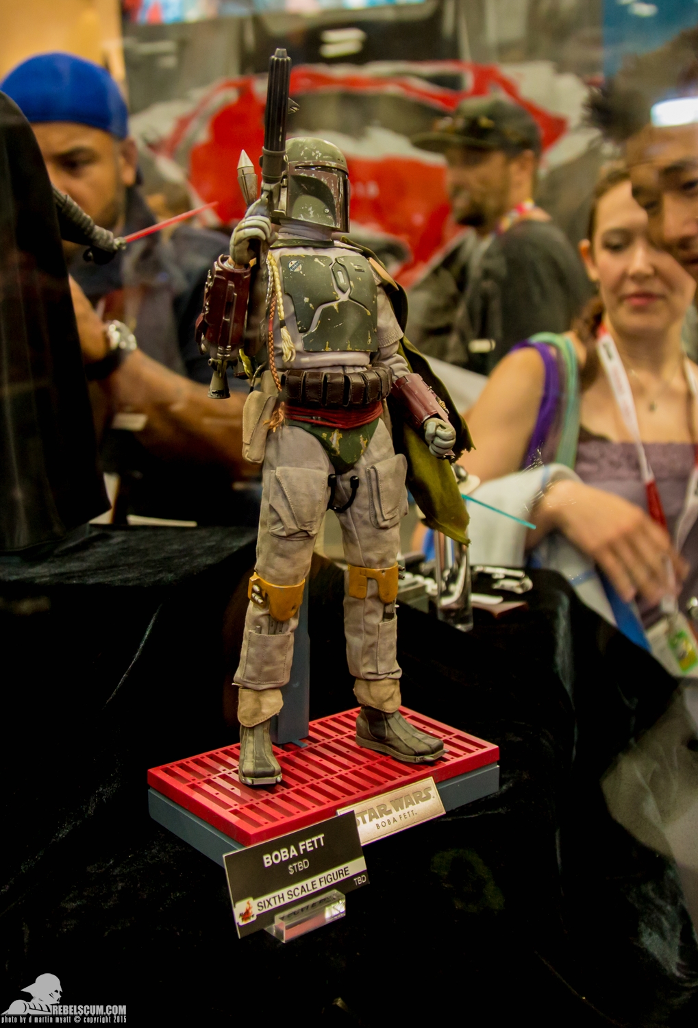 Hot-Toys-Display-2015-San-Diego-Comic-Con-SDCC-004.jpg