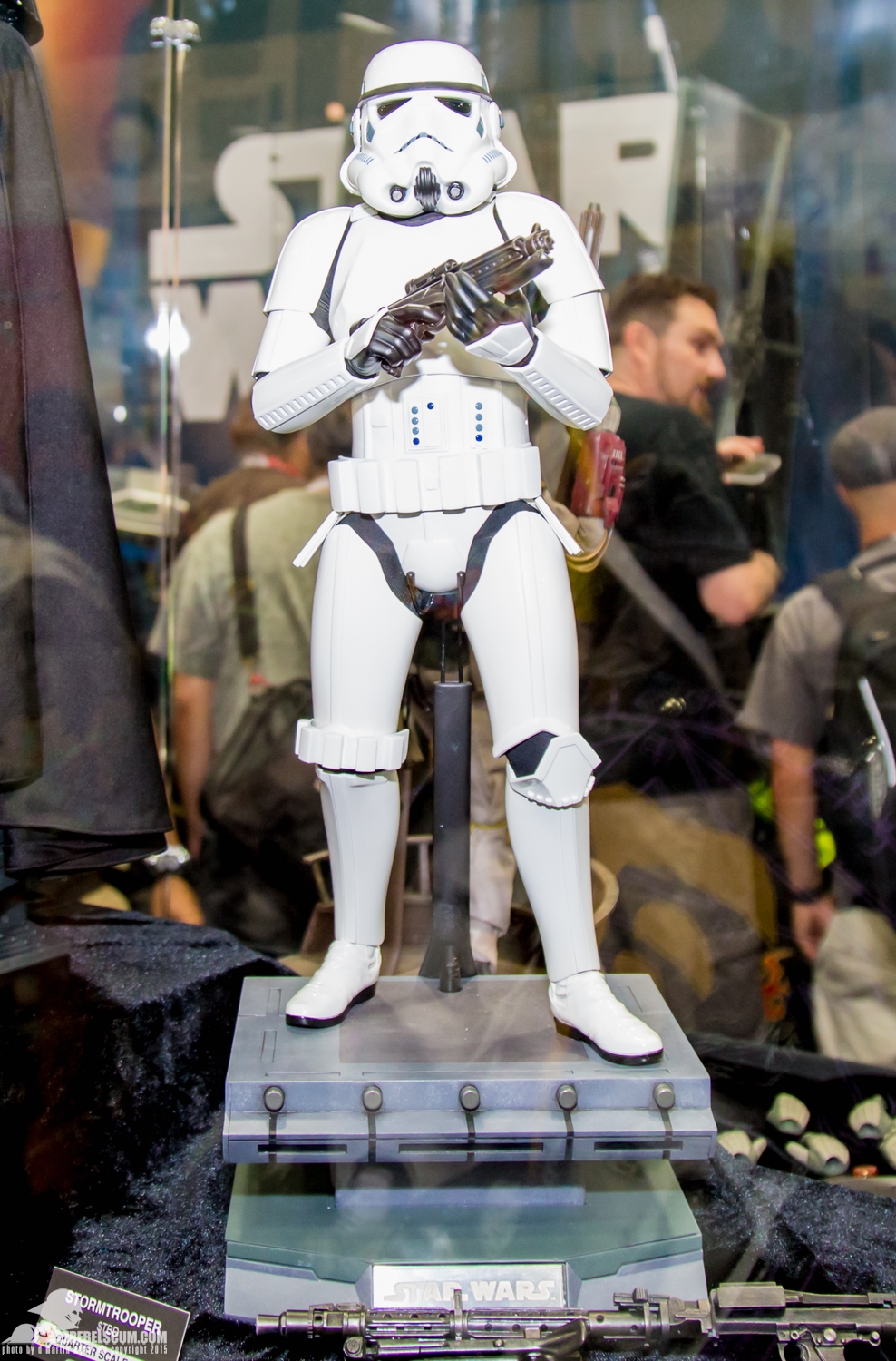 Hot-Toys-Display-2015-San-Diego-Comic-Con-SDCC-060.jpg