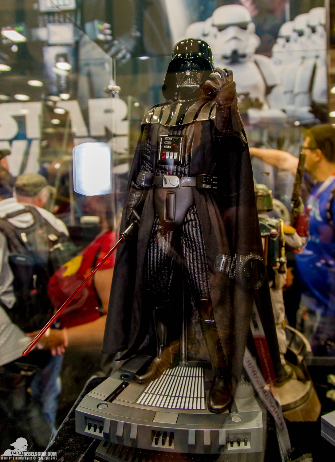 Hot-Toys-Display-2015-San-Diego-Comic-Con-SDCC-065.jpg