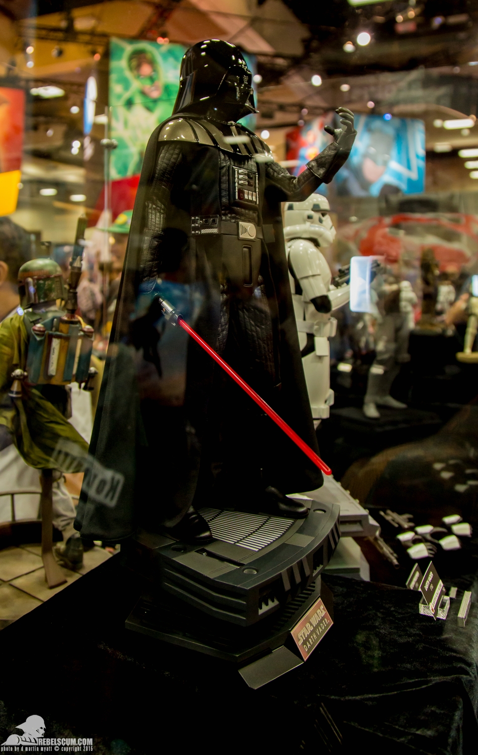Hot-Toys-Display-2015-San-Diego-Comic-Con-SDCC-067.jpg