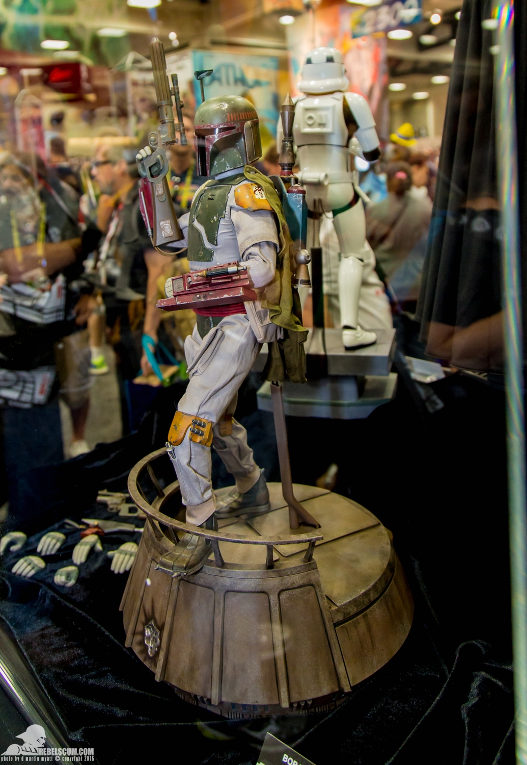 Hot-Toys-Display-2015-San-Diego-Comic-Con-SDCC-069.jpg