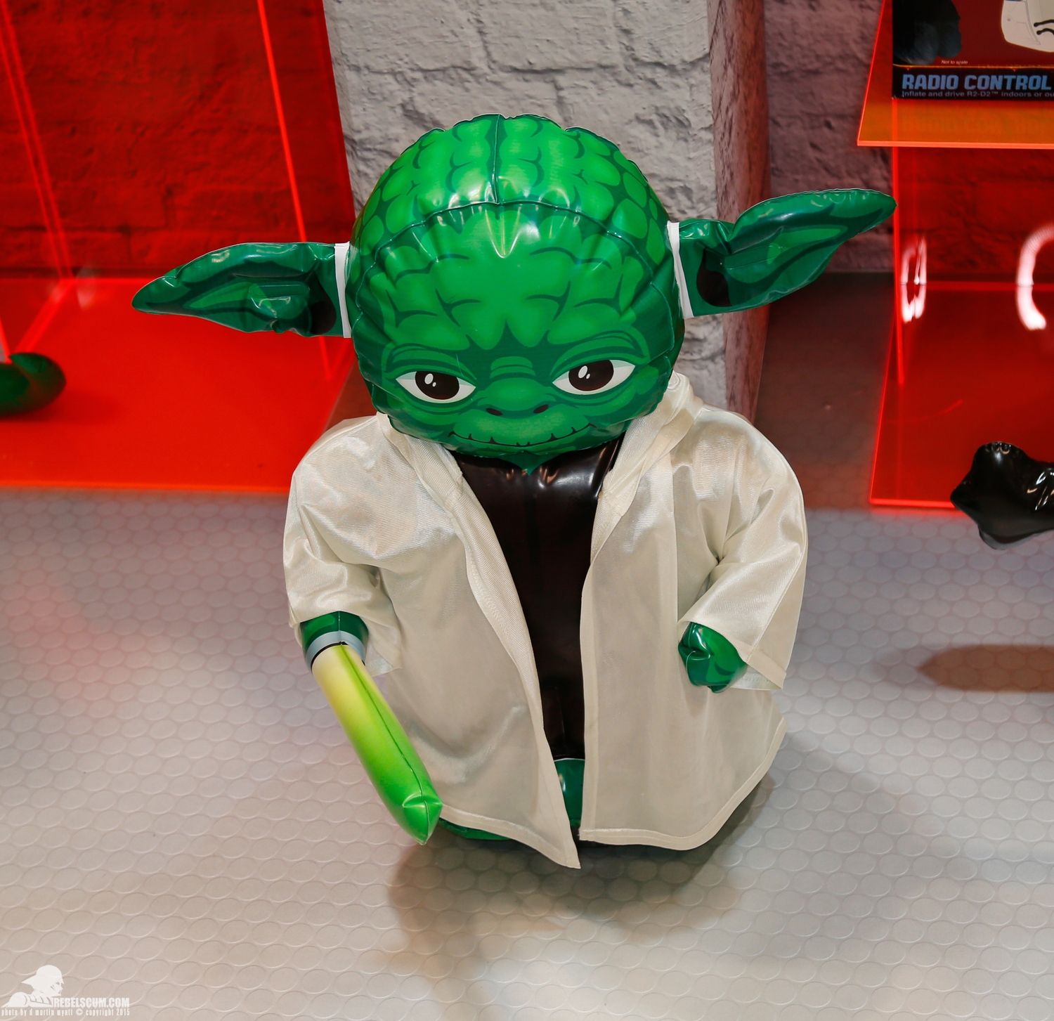 2015-International-Toy-Fair-Bladez-toyz-007.jpg