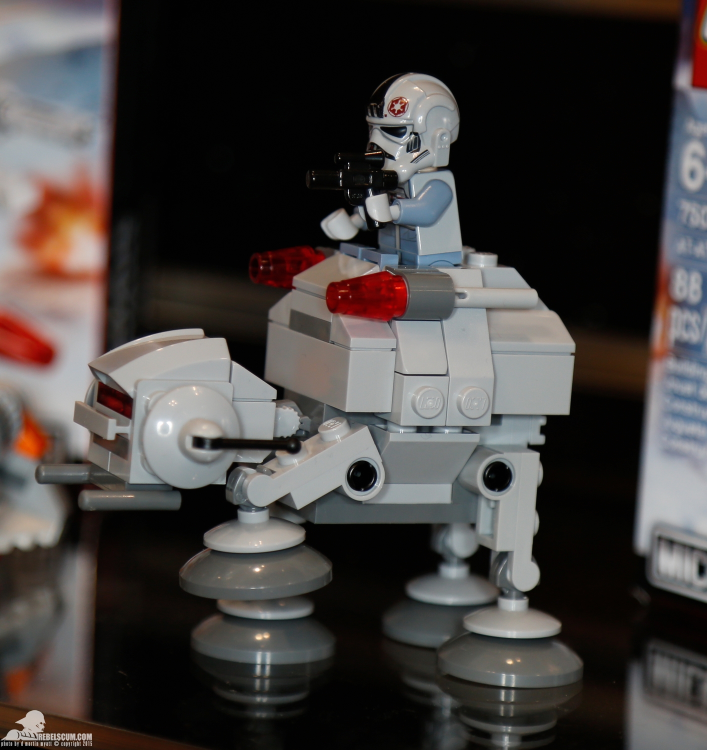 2015-International-Toy-Fair-Star-Wars-Lego-016.jpg