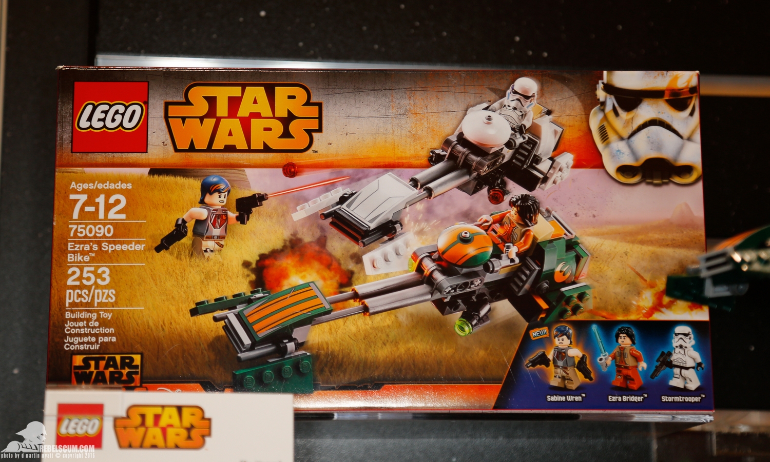 2015-International-Toy-Fair-Star-Wars-Lego-042.jpg