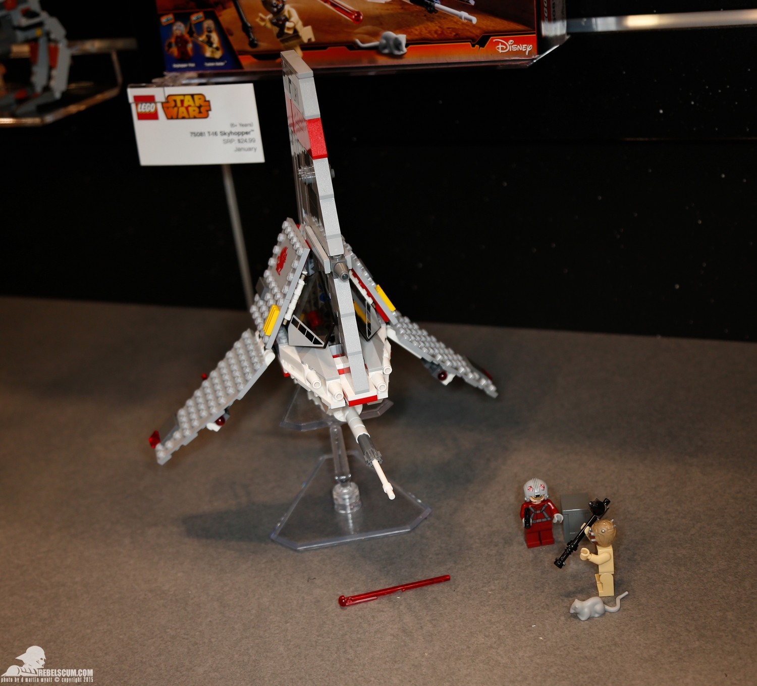 2015-International-Toy-Fair-Star-Wars-Lego-053.jpg