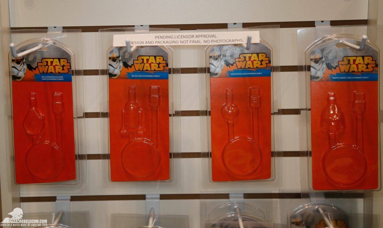 2015-International-Toy-Fair-ThinkGeek-004.jpg