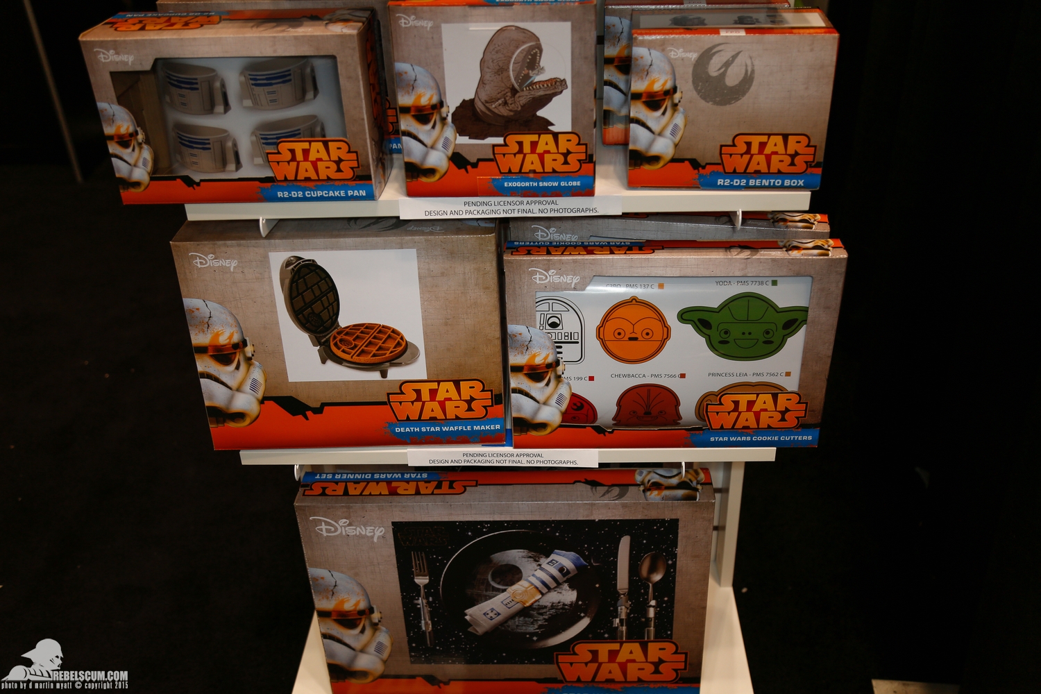 2015-International-Toy-Fair-ThinkGeek-009.jpg