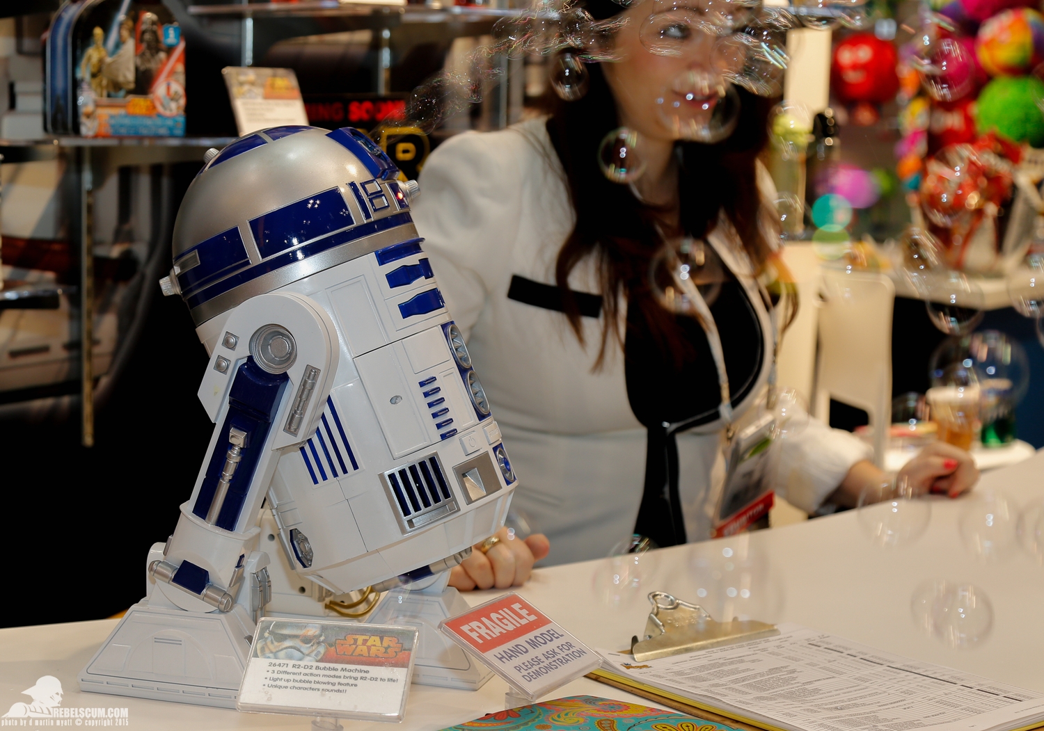 2015-Toy-Fair-Imperial-Star-Wars-Bubble-Fun-009.jpg