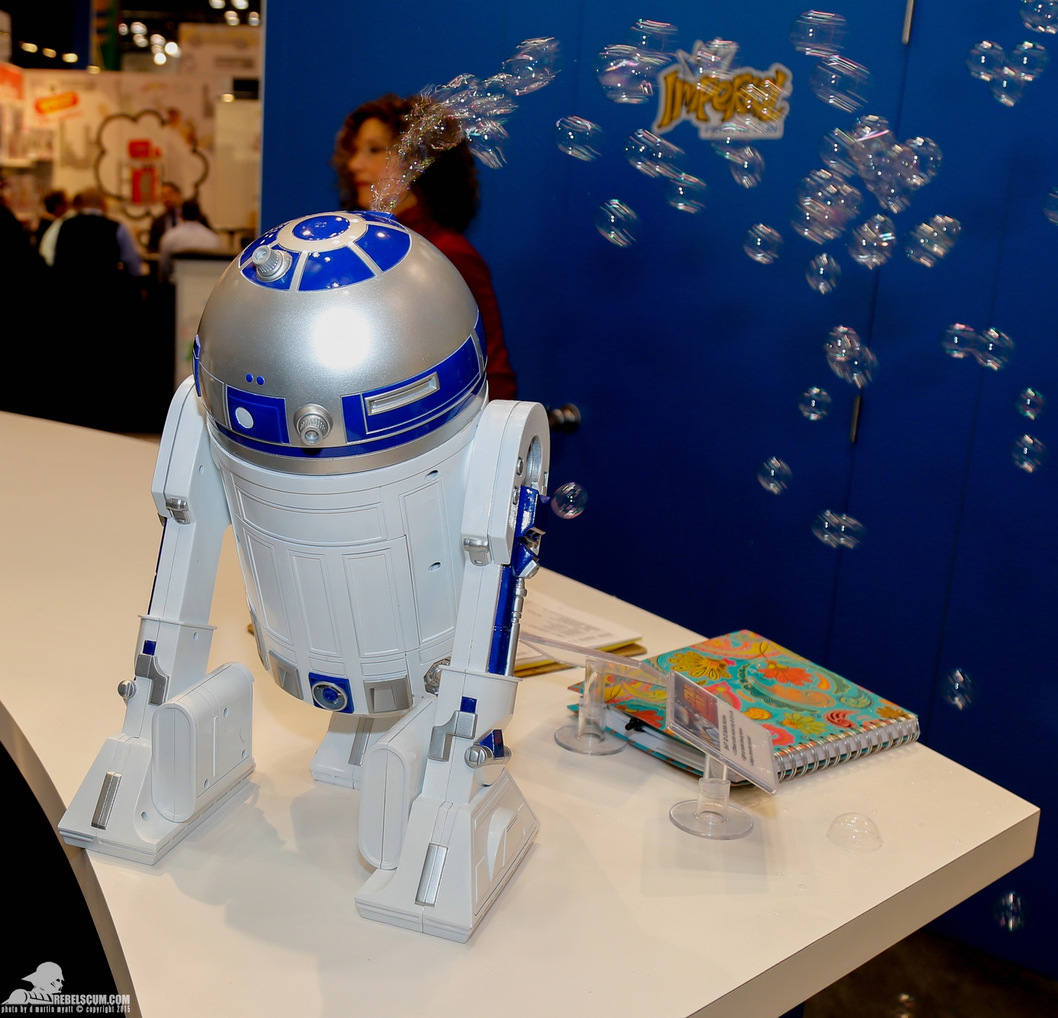 2015-Toy-Fair-Imperial-Star-Wars-Bubble-Fun-010.jpg