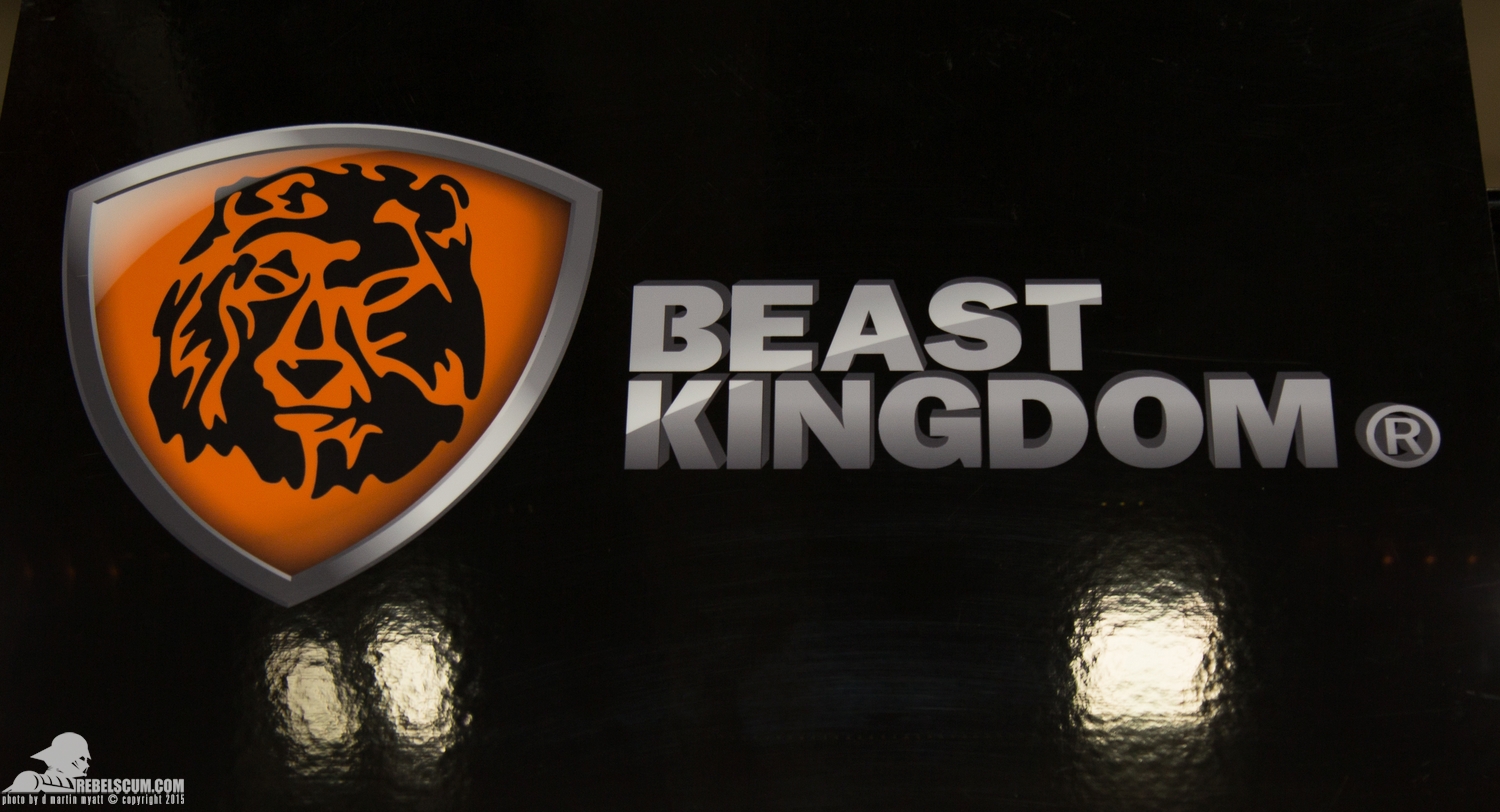 Beast-Kingdom-Egg-Attack-2015-SDCC-001.jpg