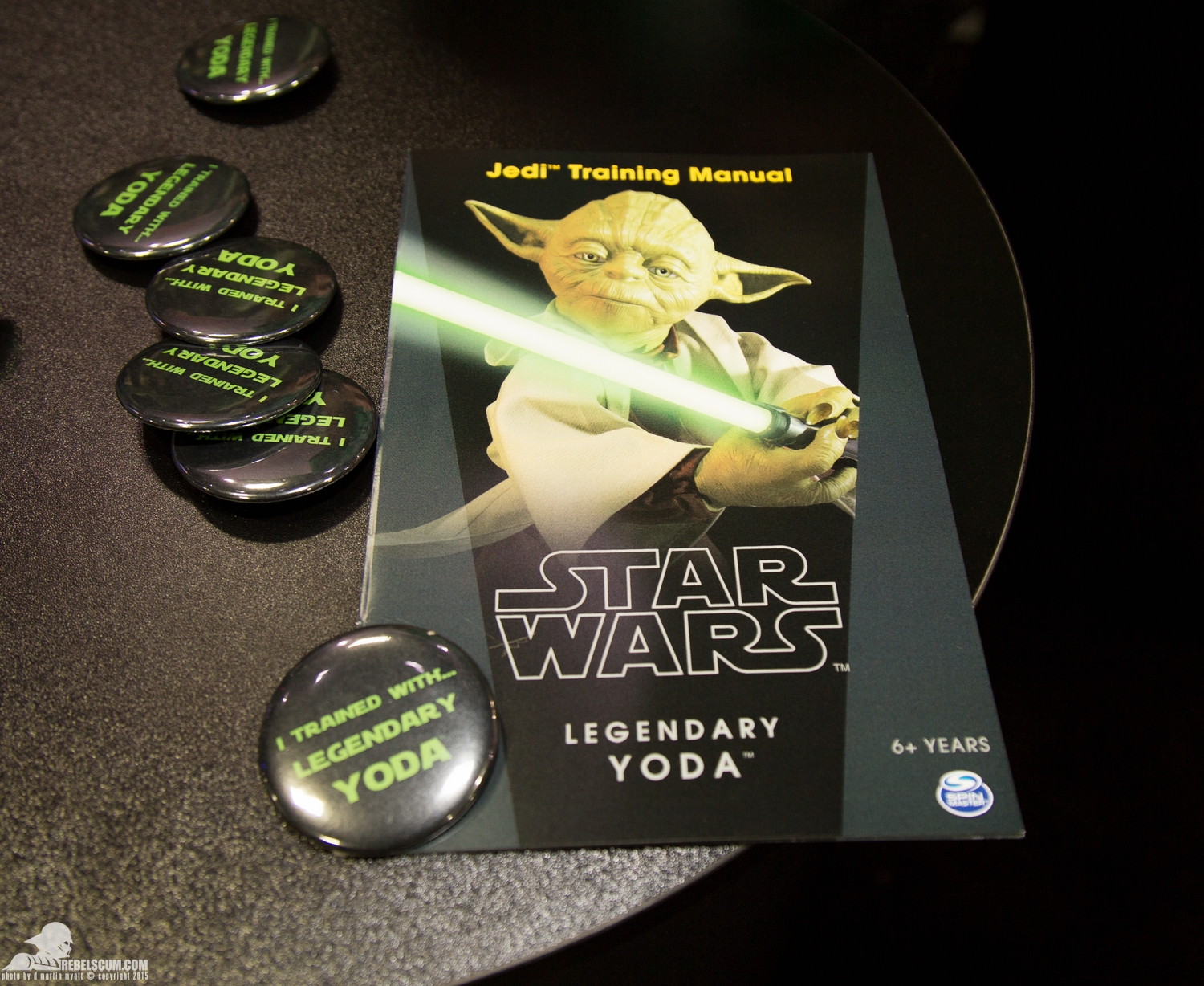 Spin-Master-Legendary-Yoda-2015-SDCC-006.jpg