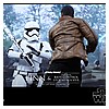 Finn-First-Order-Riot-Control-Stormtrooper-MMS346-Hot-Toys-006.jpg