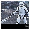 Finn-First-Order-Riot-Control-Stormtrooper-MMS346-Hot-Toys-011.jpg