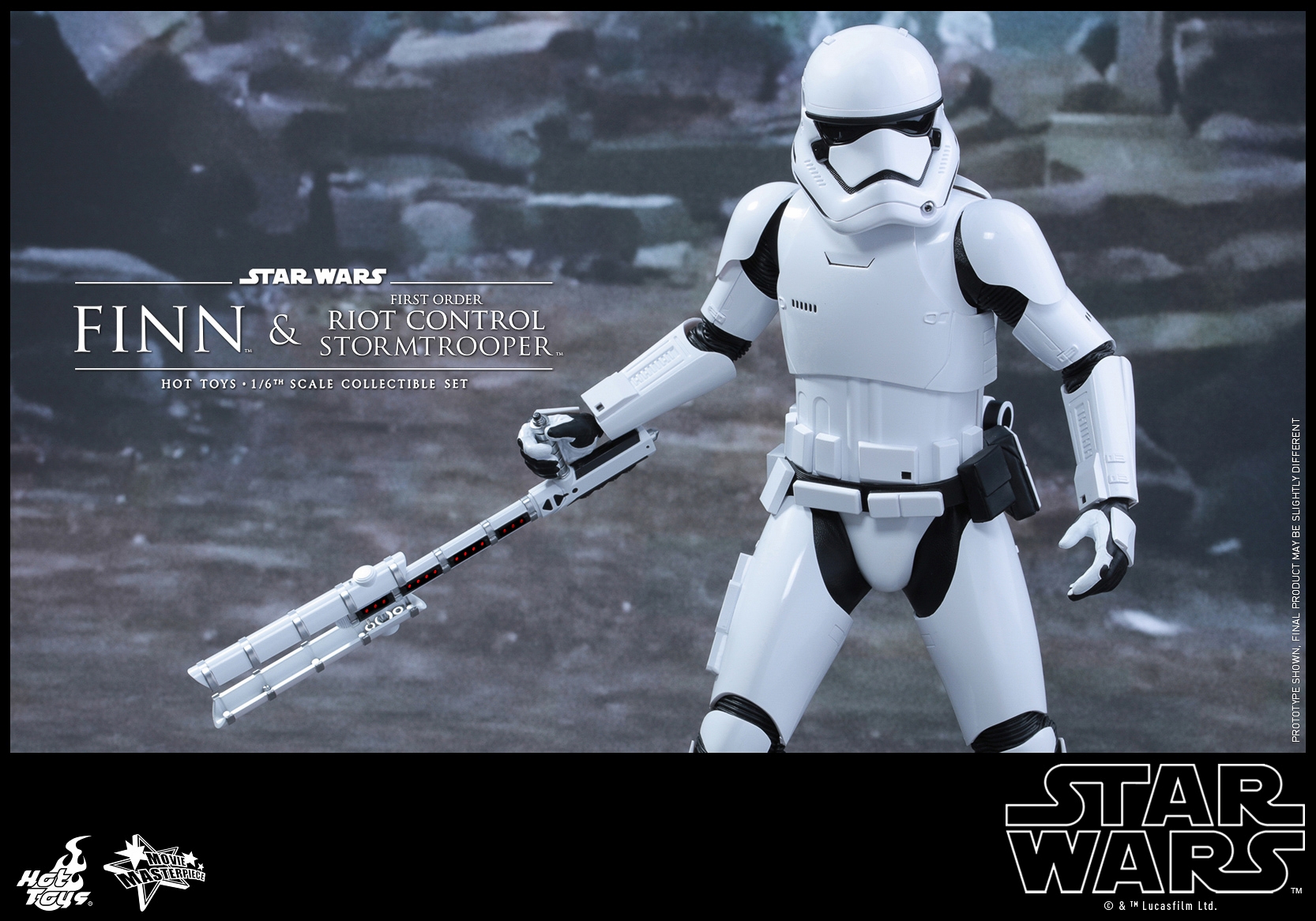 Finn-First-Order-Riot-Control-Stormtrooper-MMS346-Hot-Toys-011.jpg